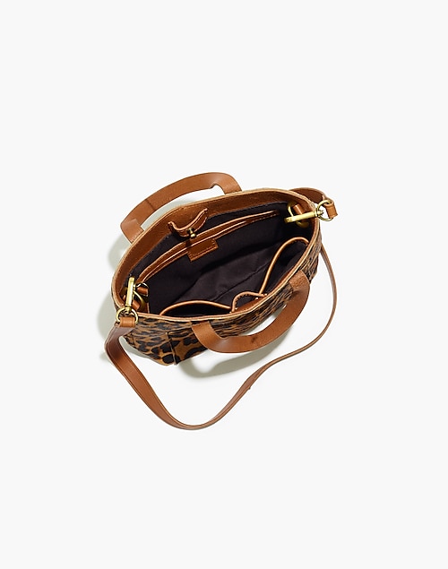 This Crossbody Handbag Is the Perfect Size • The Dapper Dahlia