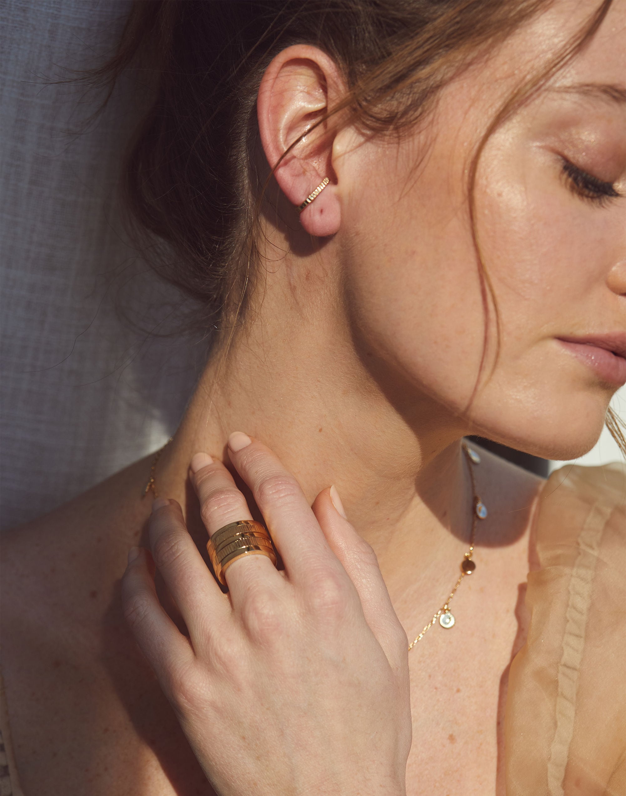 SOKO Meta Huggie Hoop Earring | Madewell