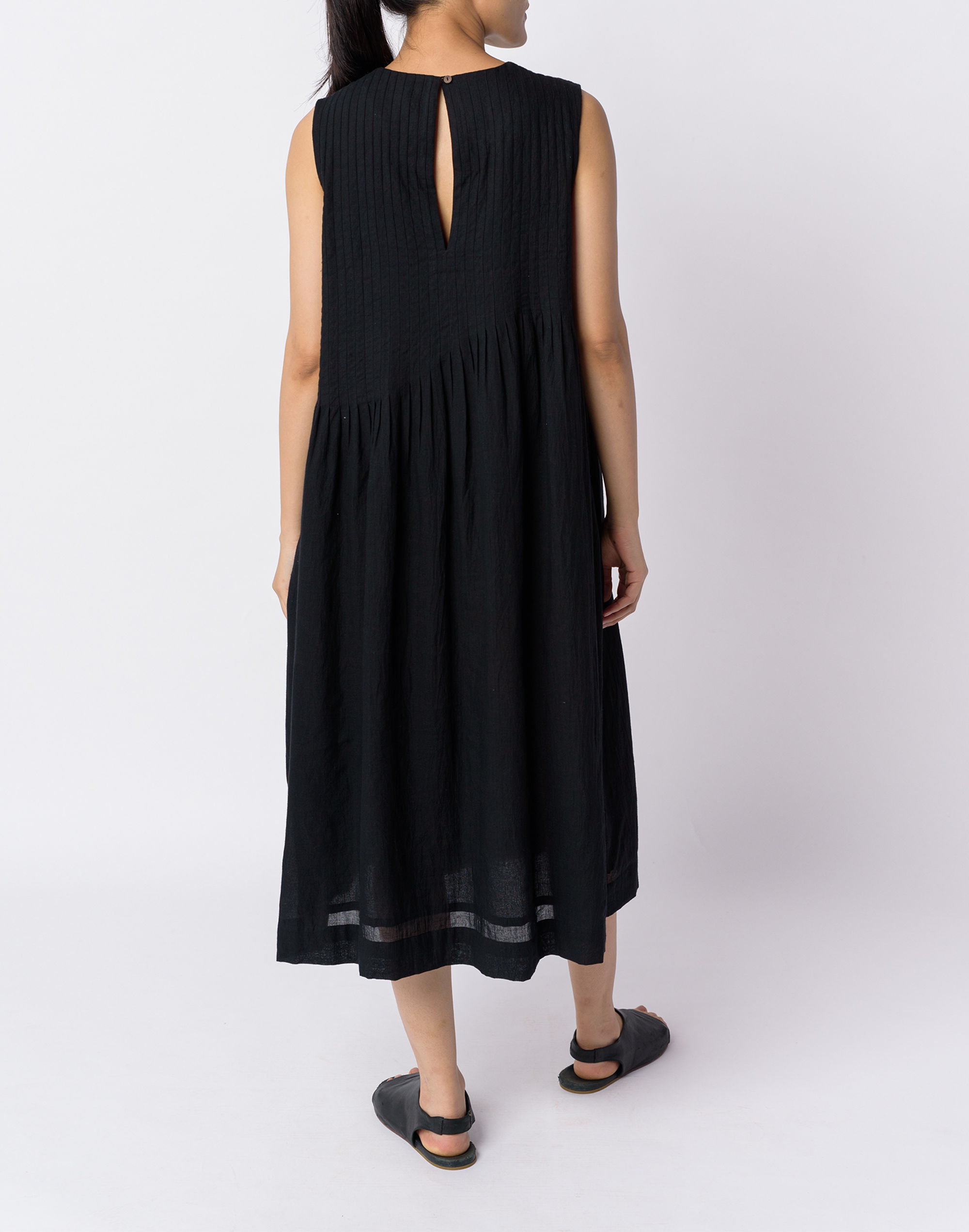 World of Crow Black Cotton Minimal Dress