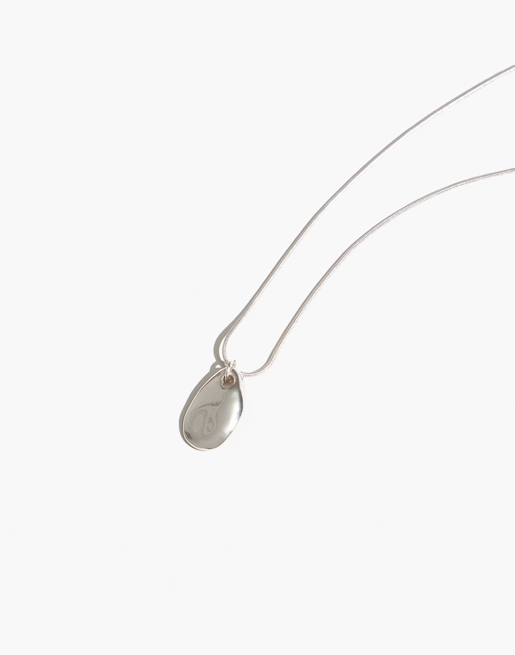 Maslo Jewelry Small Pebble Pendant Necklace Sterling Silver Chain