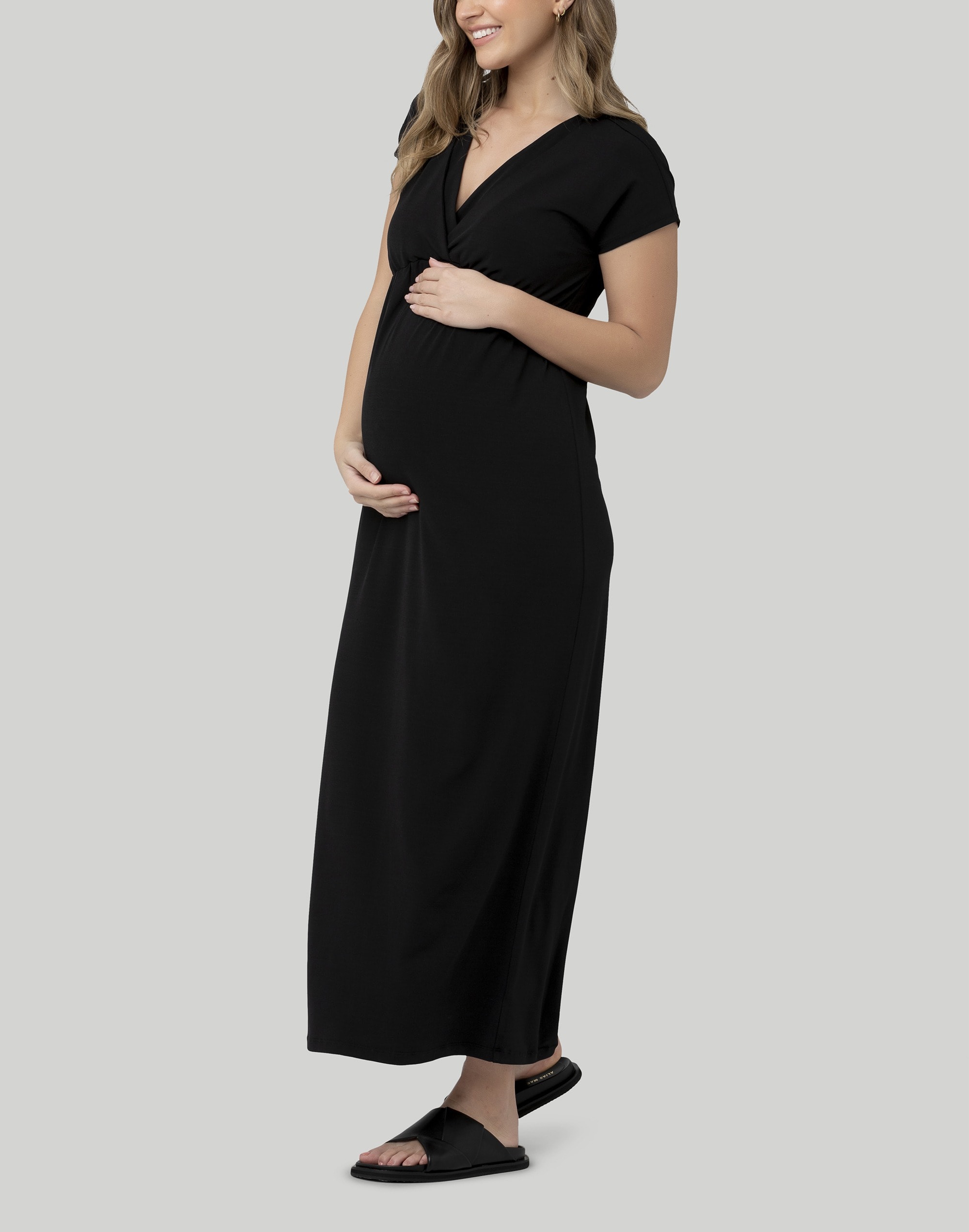 Ripe Maternity Size Large Long Sleeve Sweater Maxi Dress Black