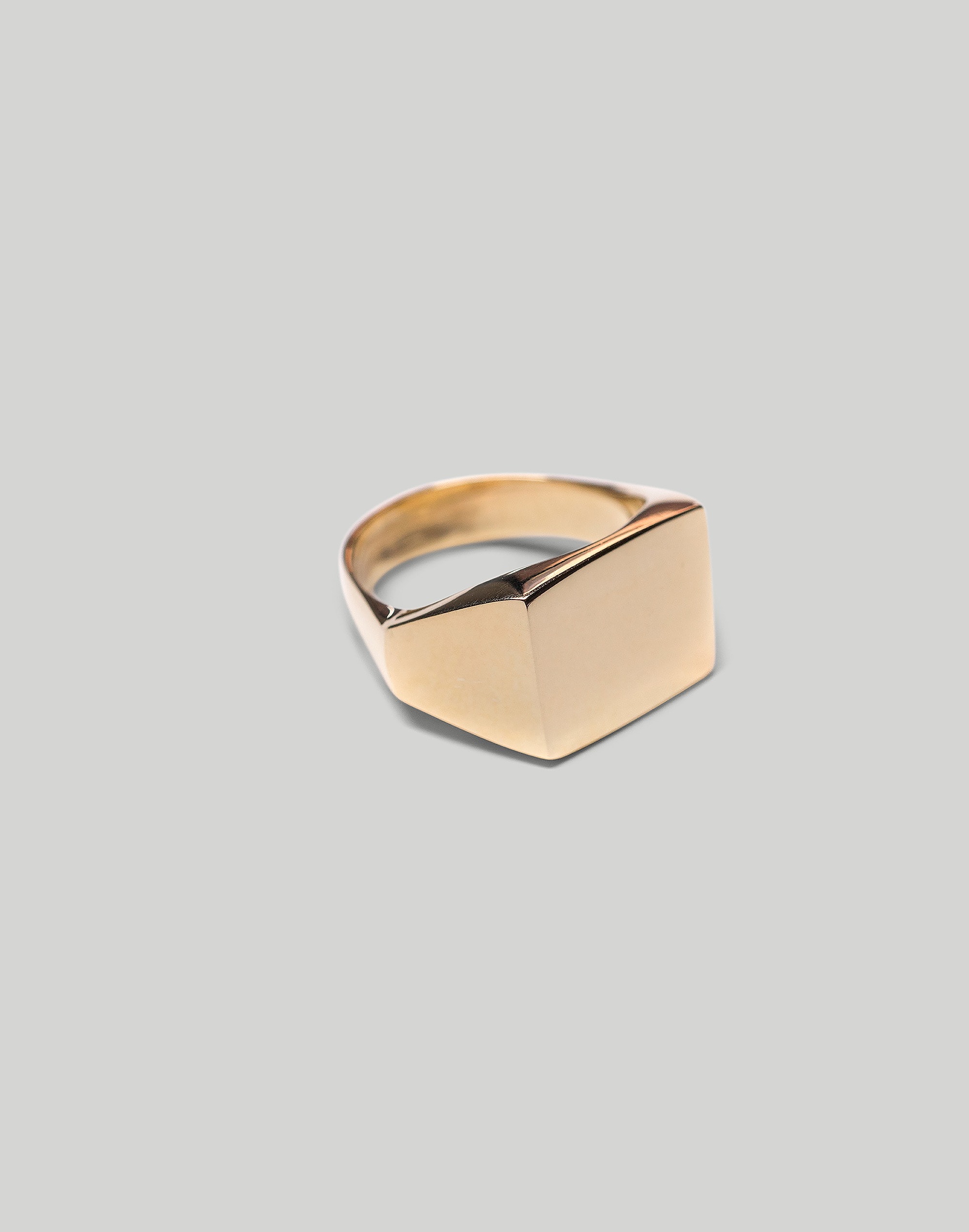 CHARLOTTE CAUWE STUDIO Delicate Signet Ring Brass