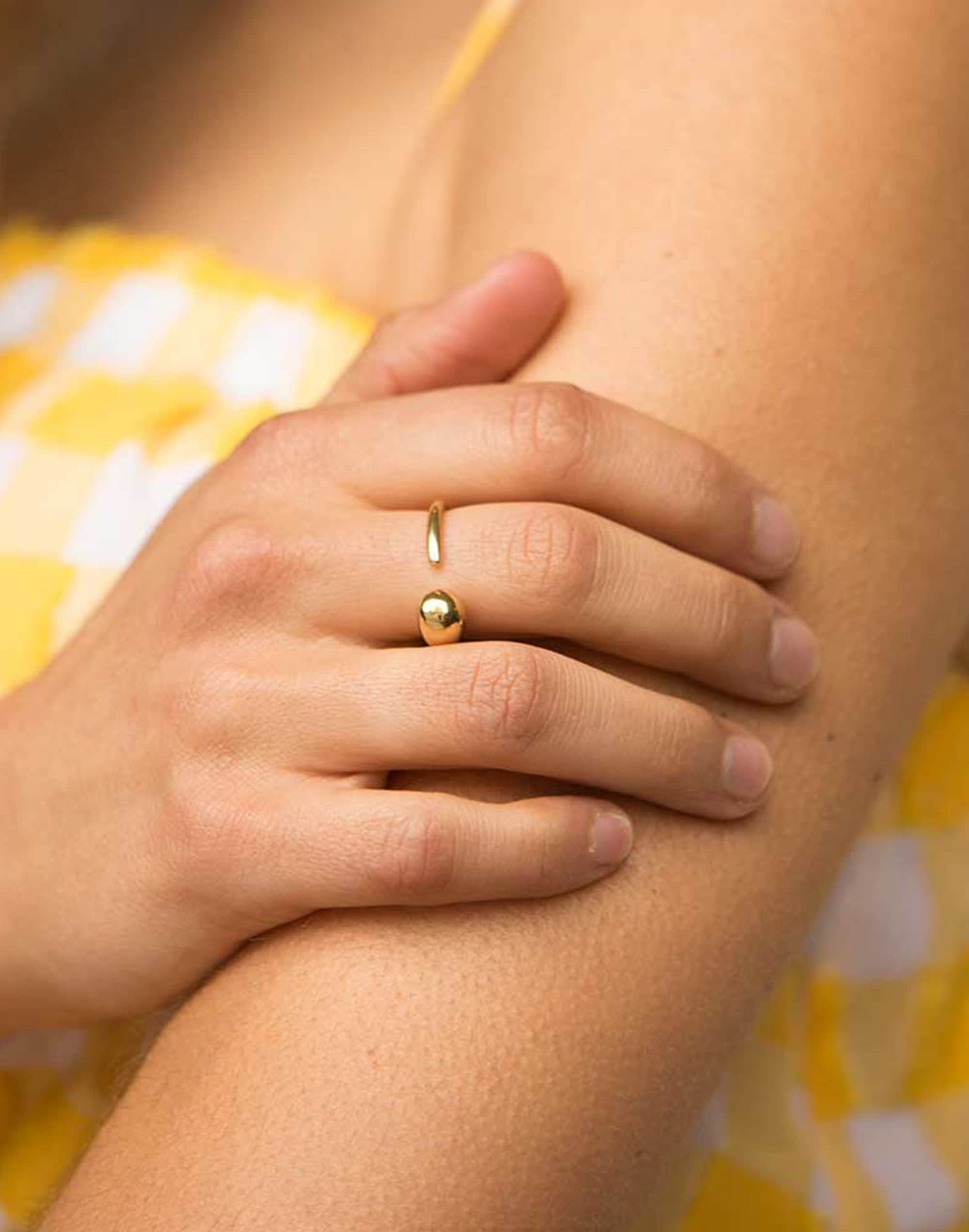 SOKO Delicate Dash Ring | Madewell