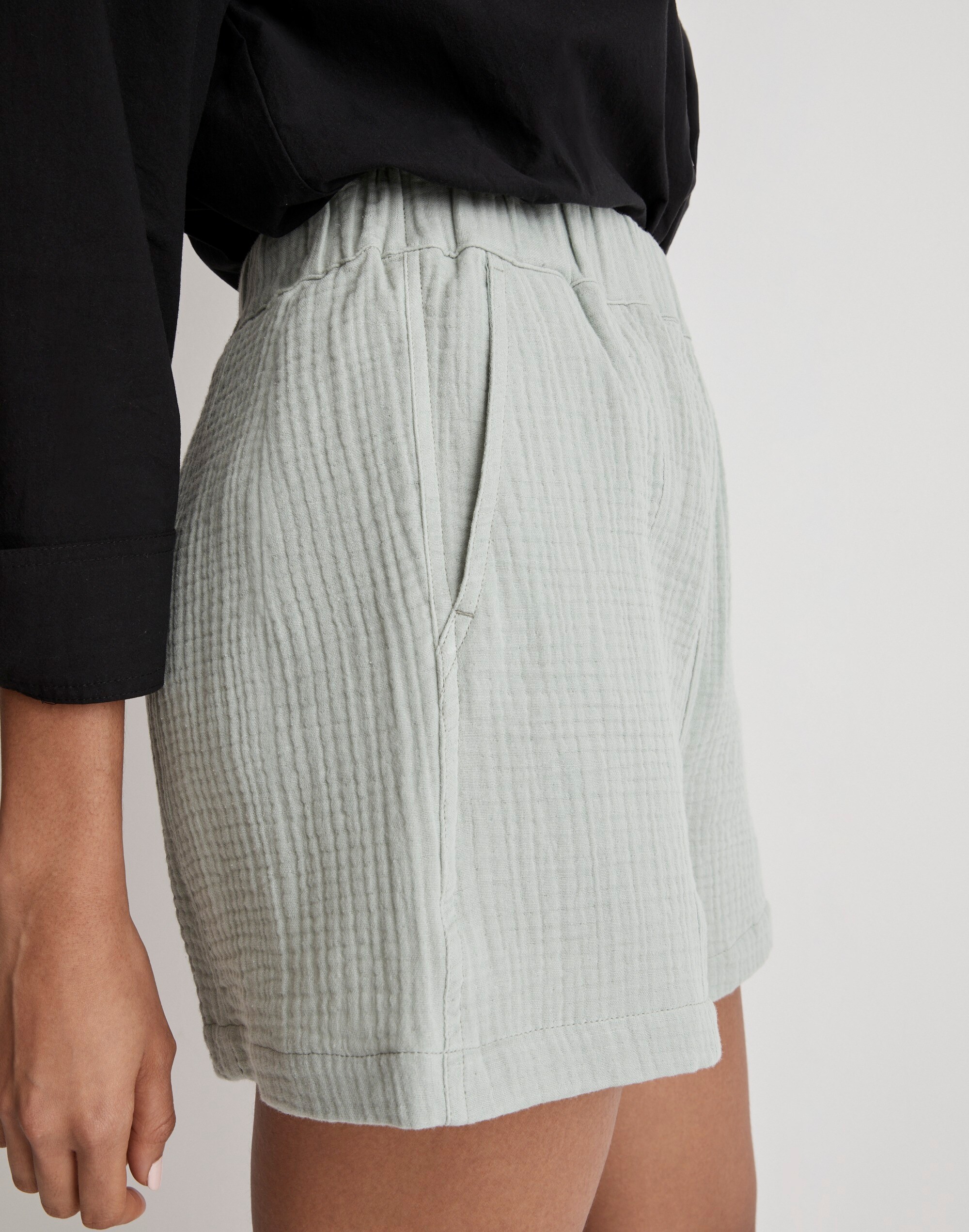 Easy Pull-On Shorts in Lightspun | Madewell