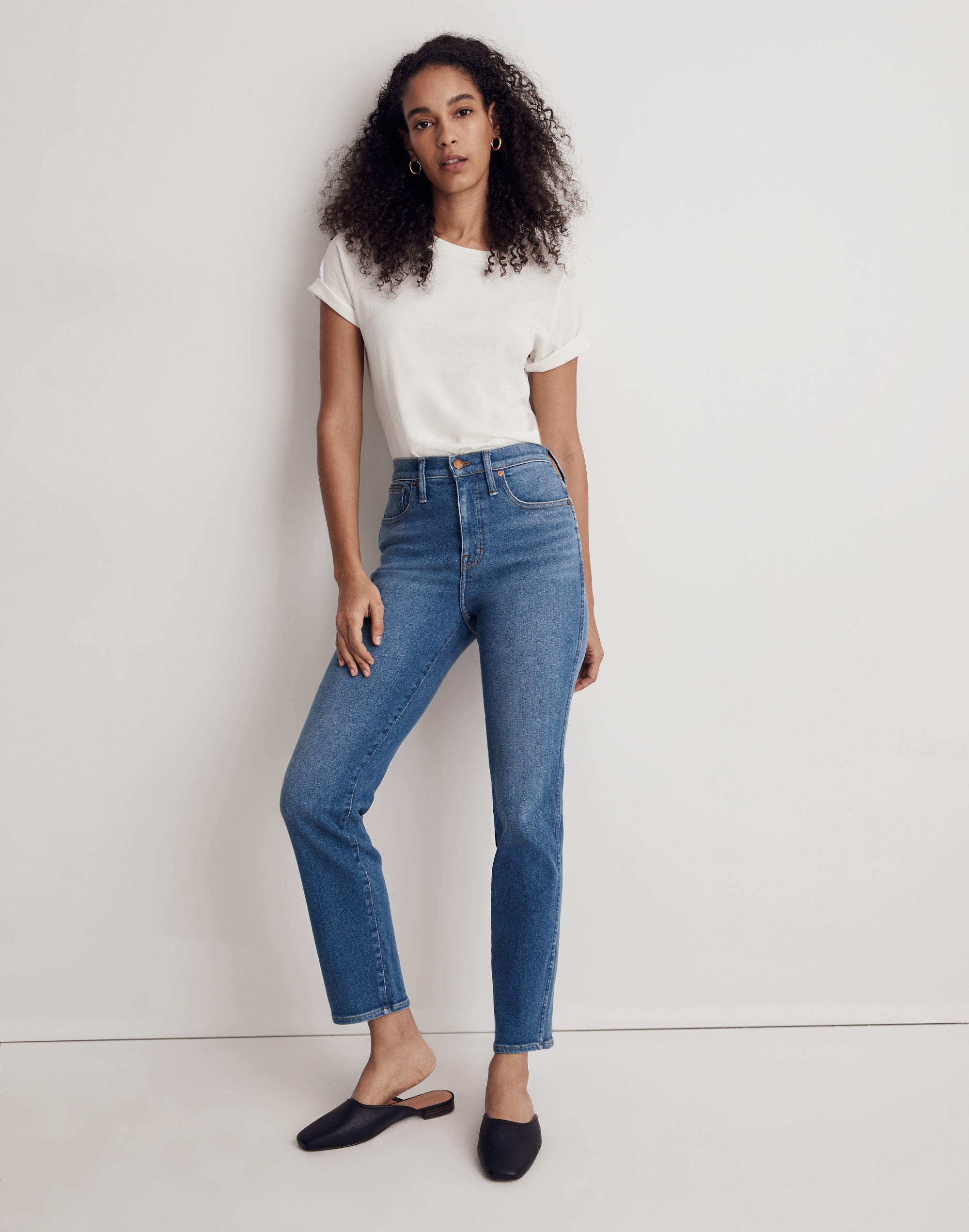 Madewell Kick Out Crop Mid-Rise Jeans: Details + Styling Tips - The Mom Edit