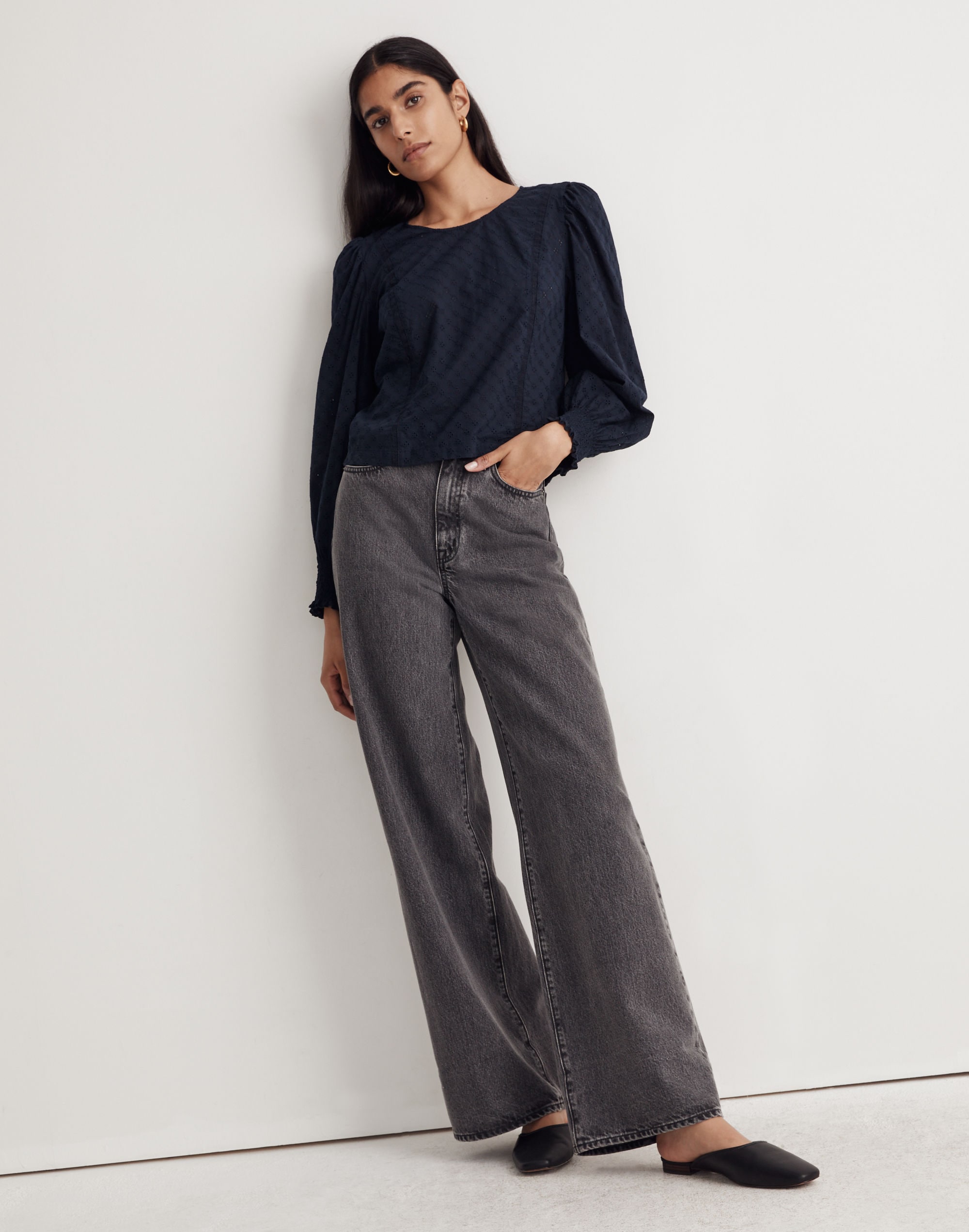 The Petite Perfect Vintage Wide-Leg Crop Jean in Benley Wash: Raw-Hem  Edition