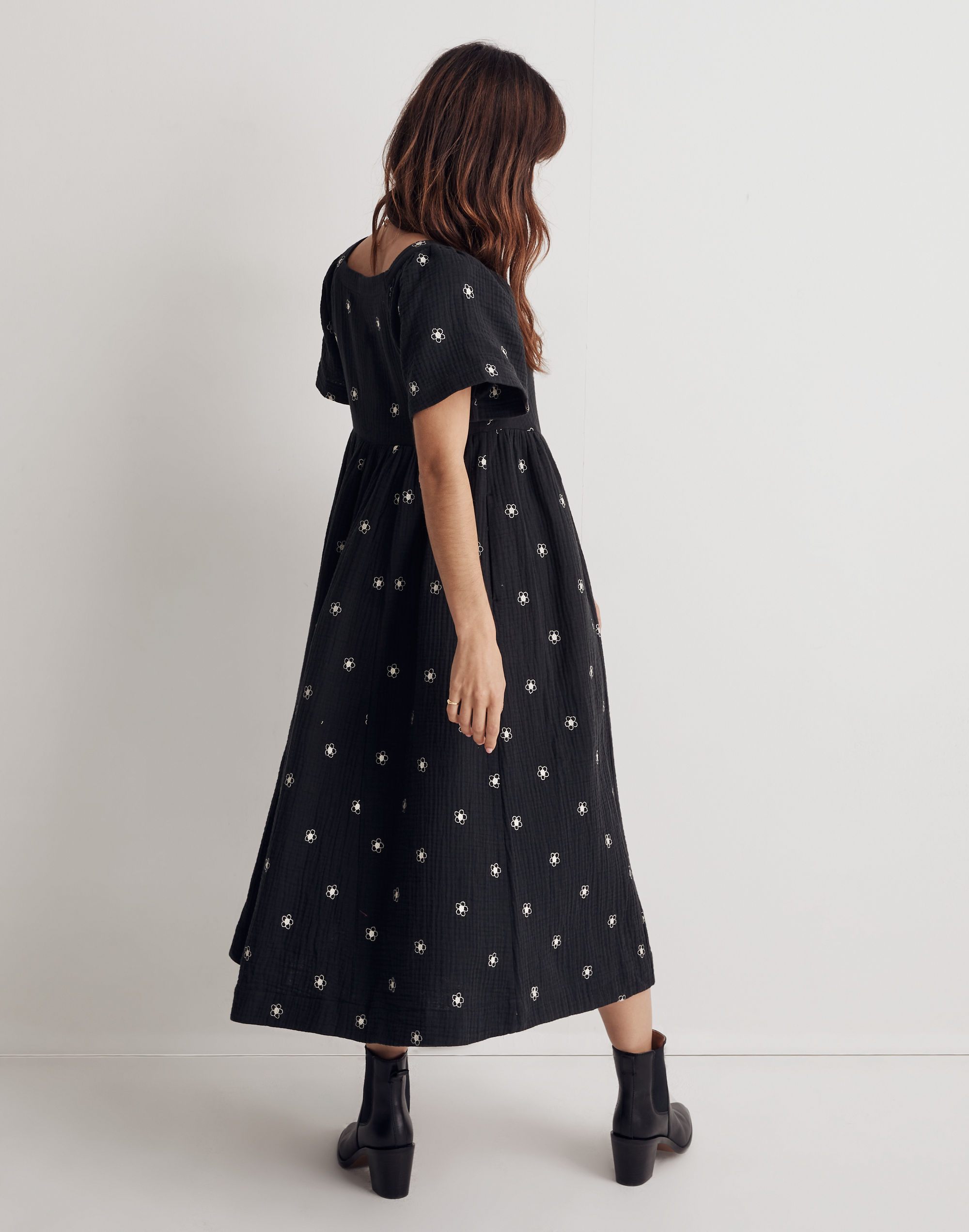 Daisy Embroidered Lightspun Square-Neck Midi Dress | Madewell