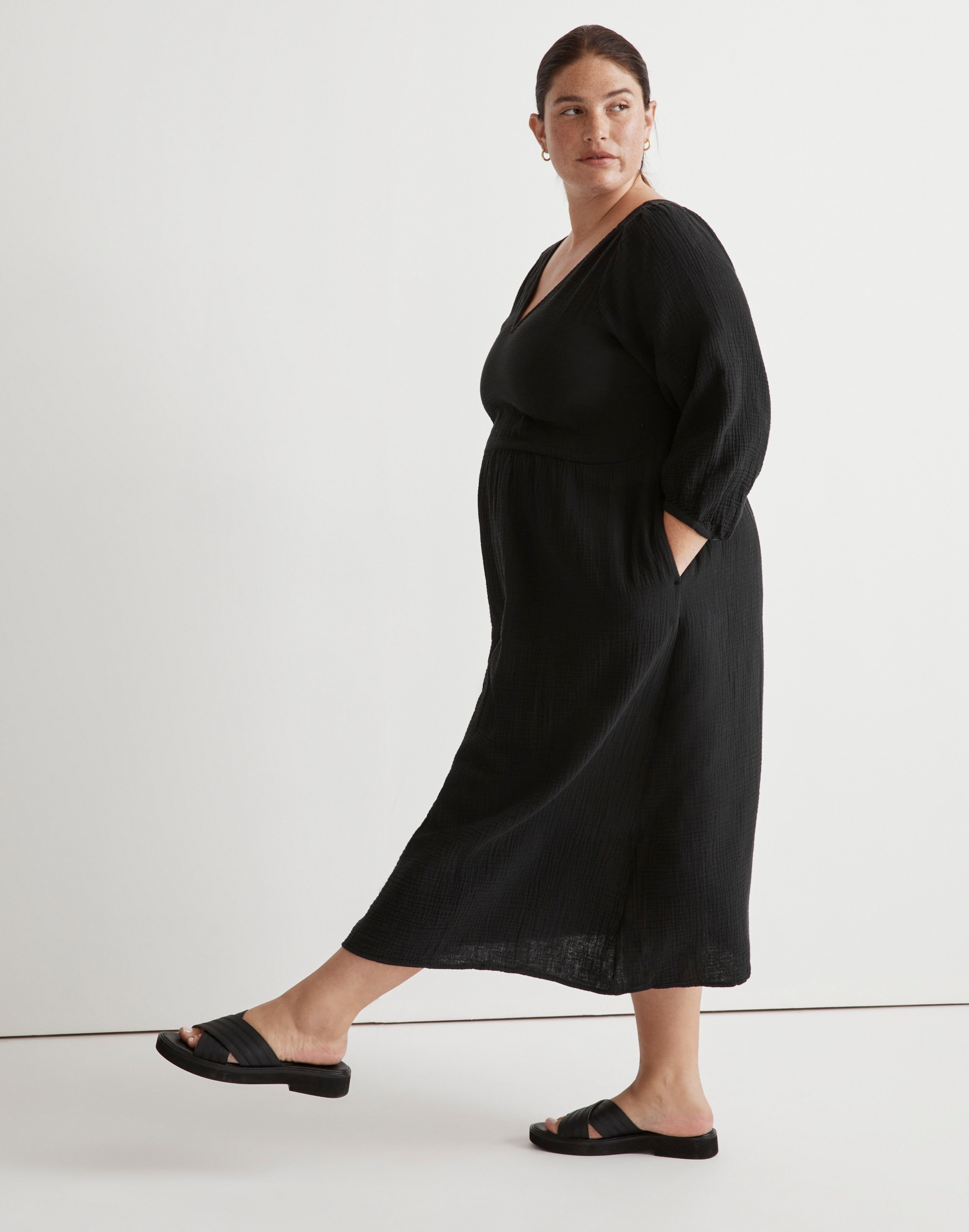 Plus Lightspun V-Neck Midi Dress | Madewell