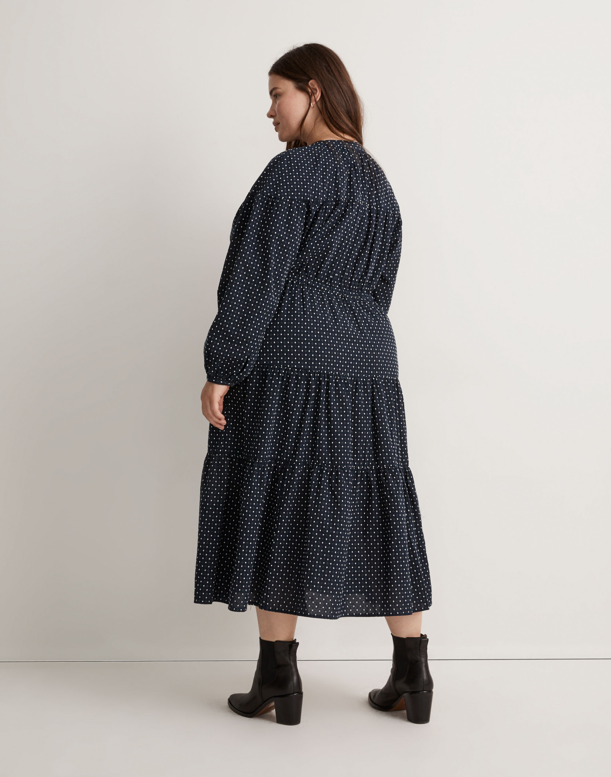 Plus Dobby Tiered V-Neck Midi Dress | Madewell