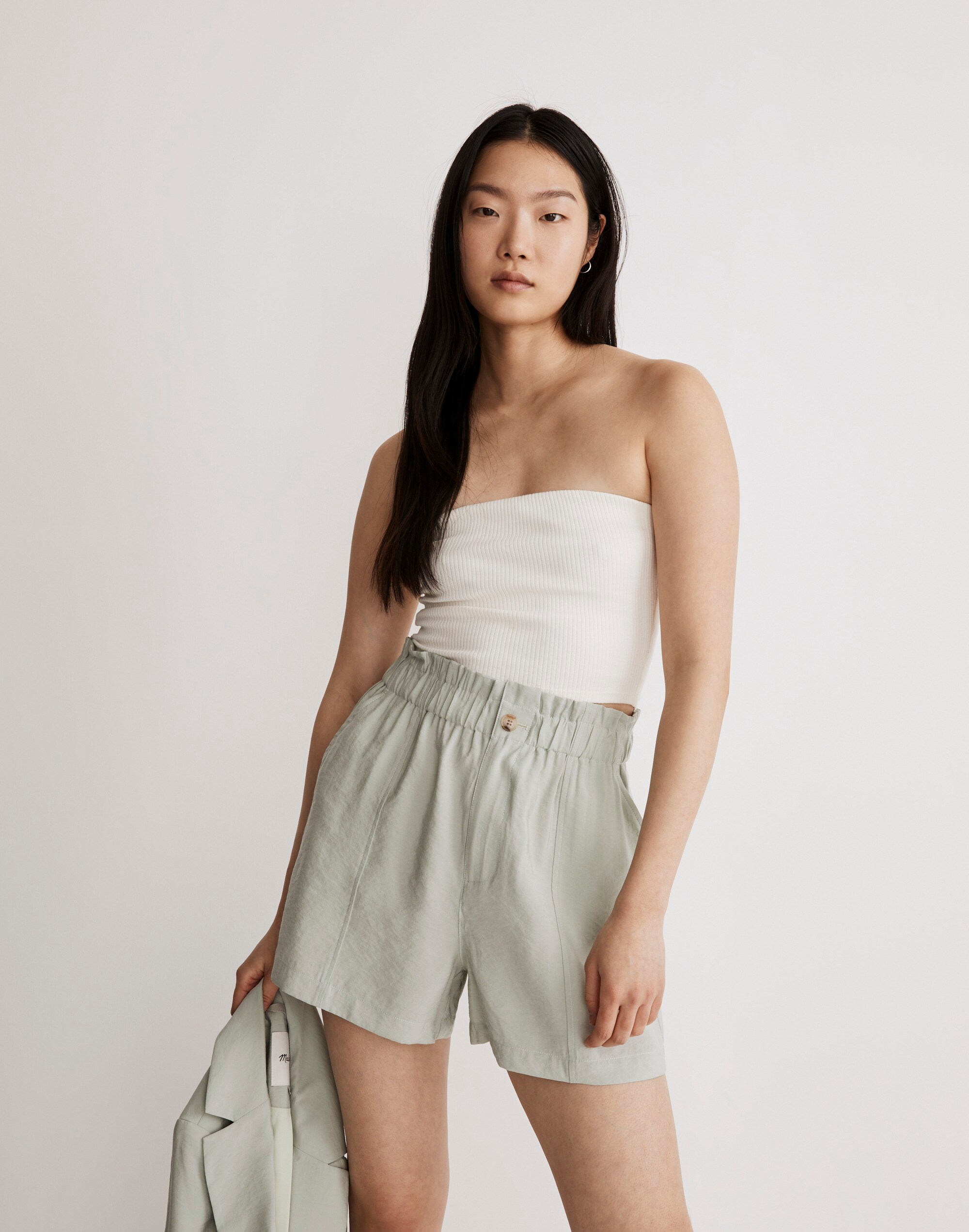 Seamed Pull-On Paperbag Shorts in Softdrape