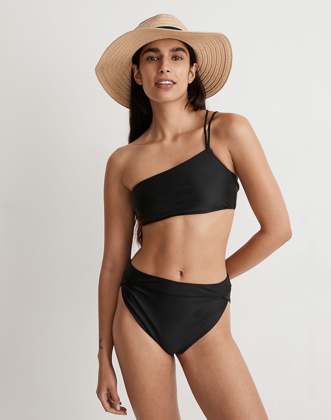 Black minimal bikini, Minimal Crop