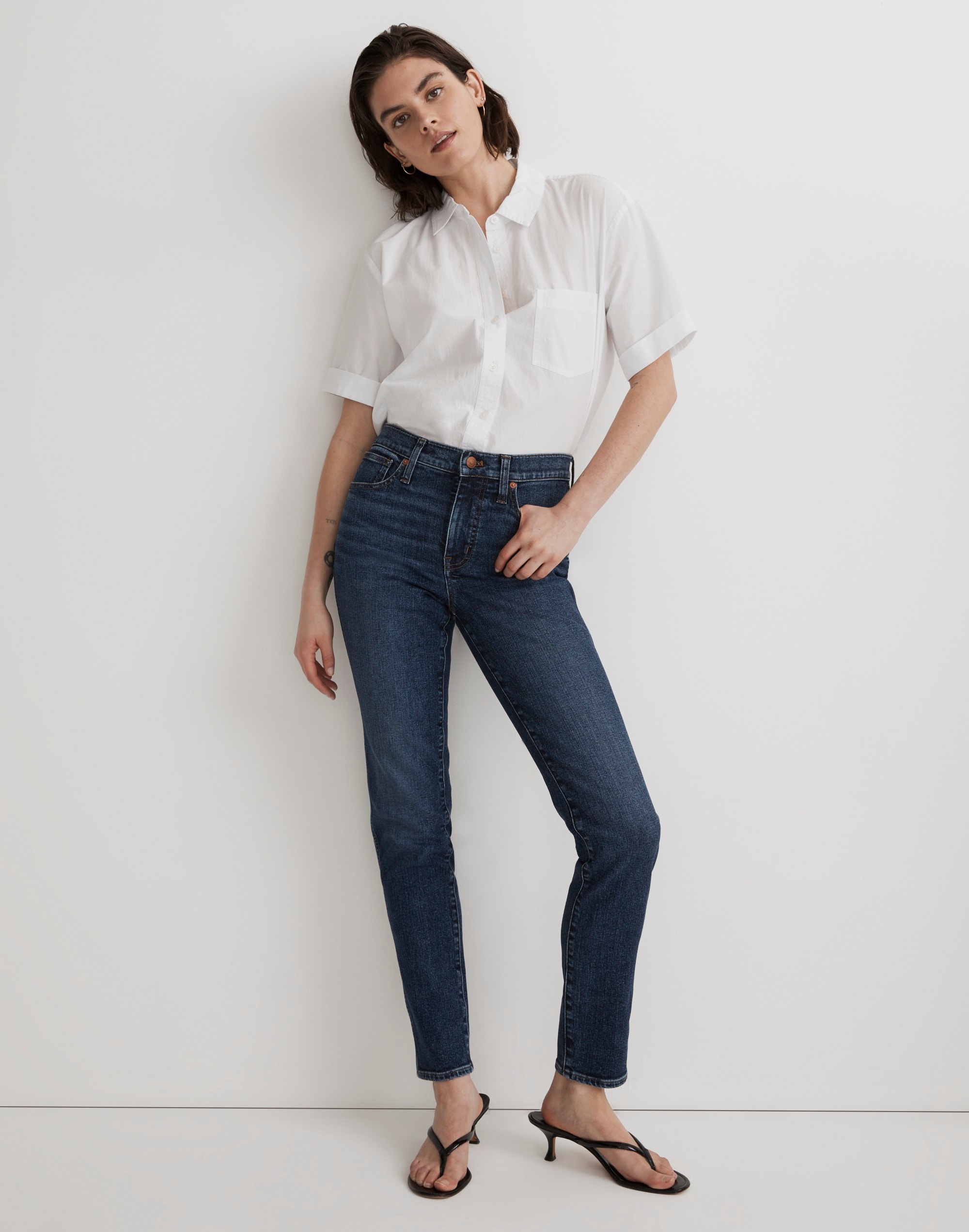 Petite Kick Out Crop Jeans in Cherryville Wash: Raw-Hem Edition