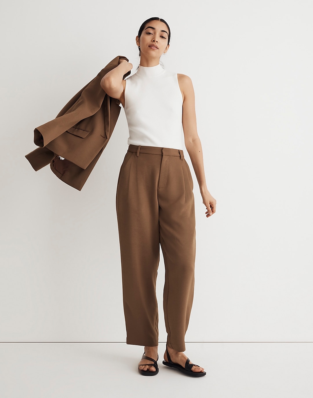 Where to buy pleated pants for petites? : r/PetiteFashionAdvice