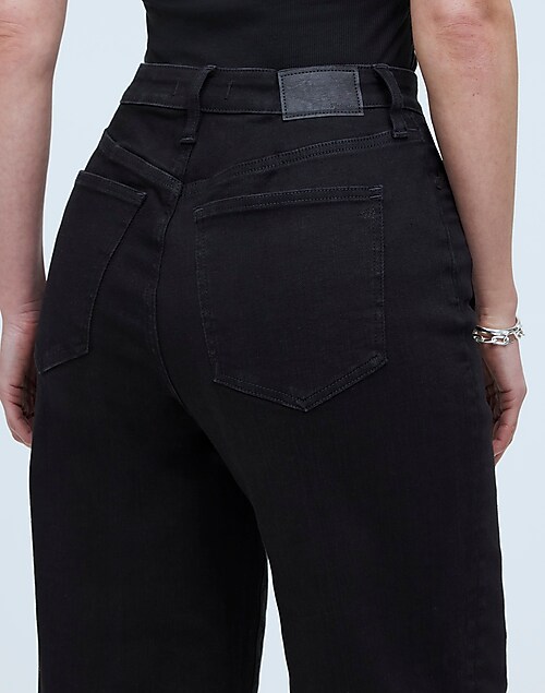 The Curvy Perfect Vintage Wide-Leg Jean in Black Rinse Wash