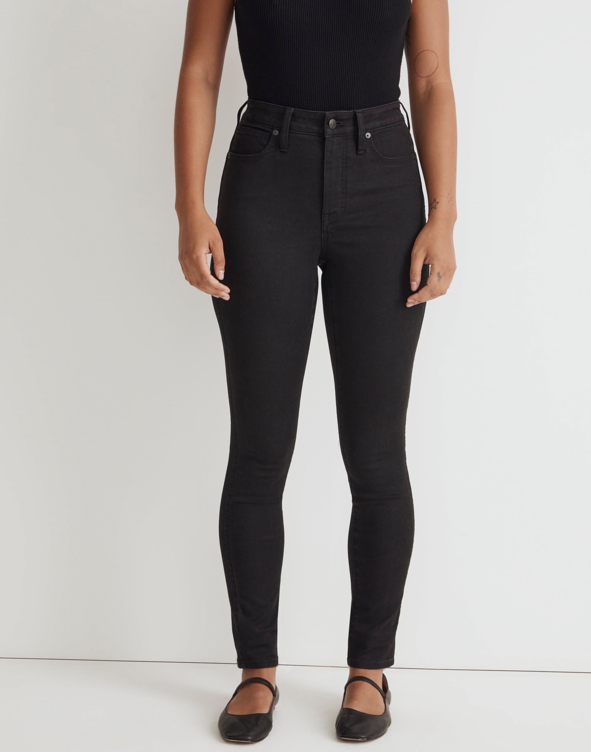 Curvy 10" High-Rise Skinny Jeans in Black Frost