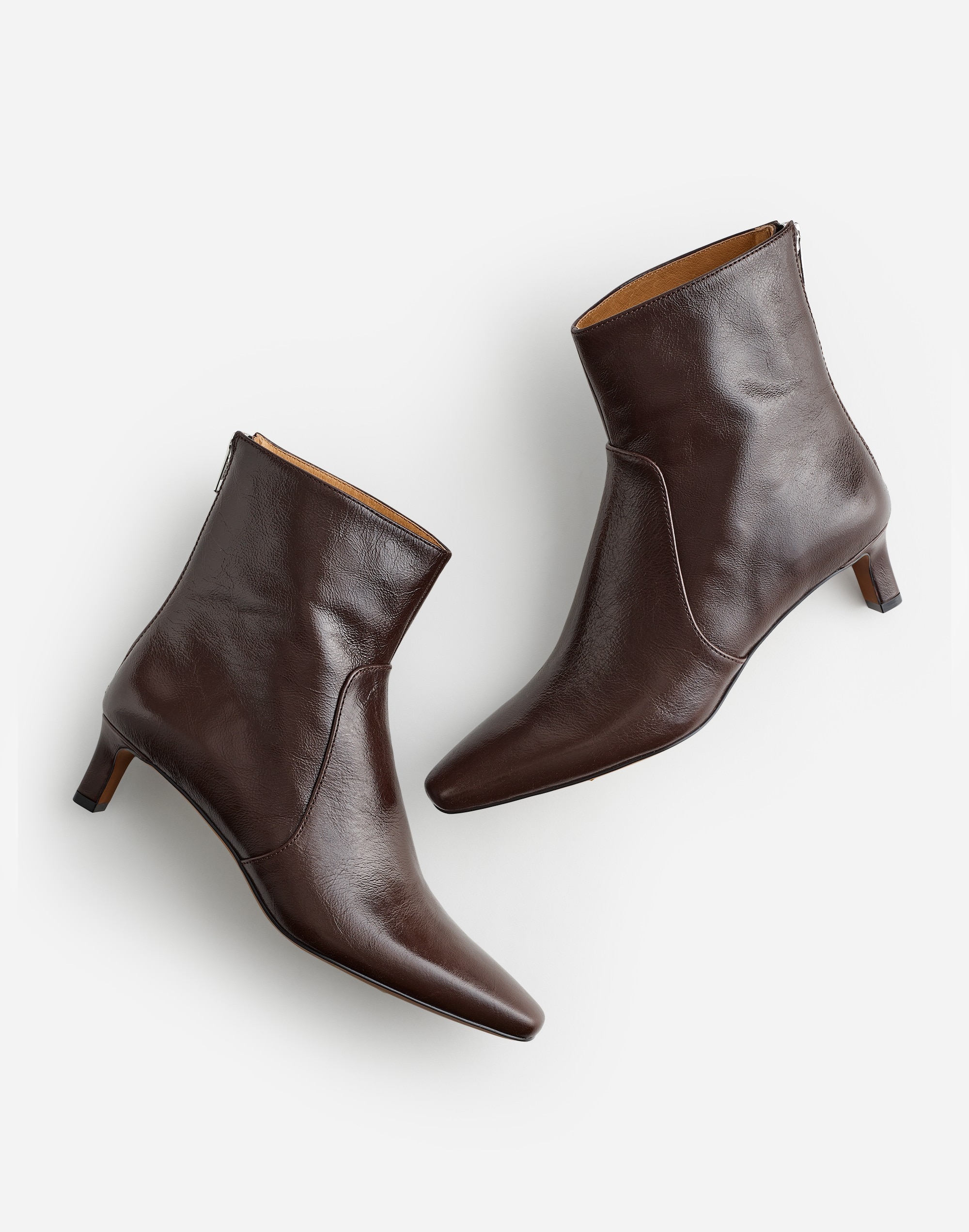 Mw The Dimes Kitten-heel Boot In Turkish Coffee