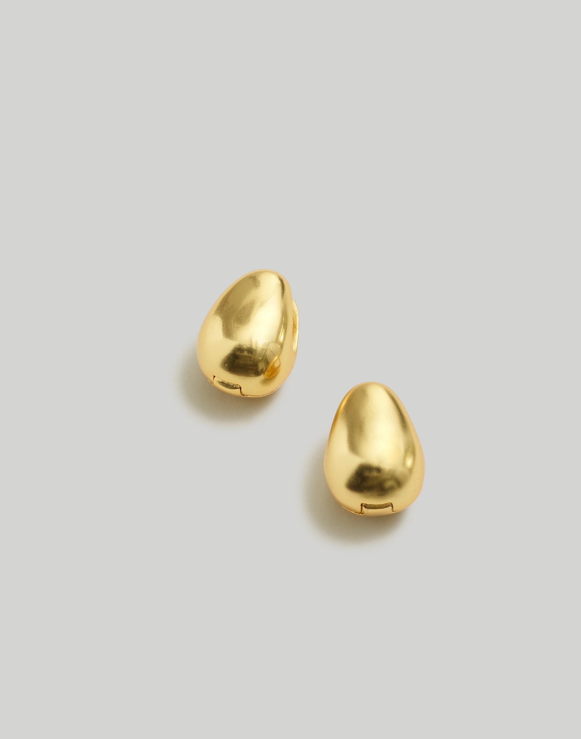 Mw Droplet Huggie Hoop Earrings In Vintage Gold