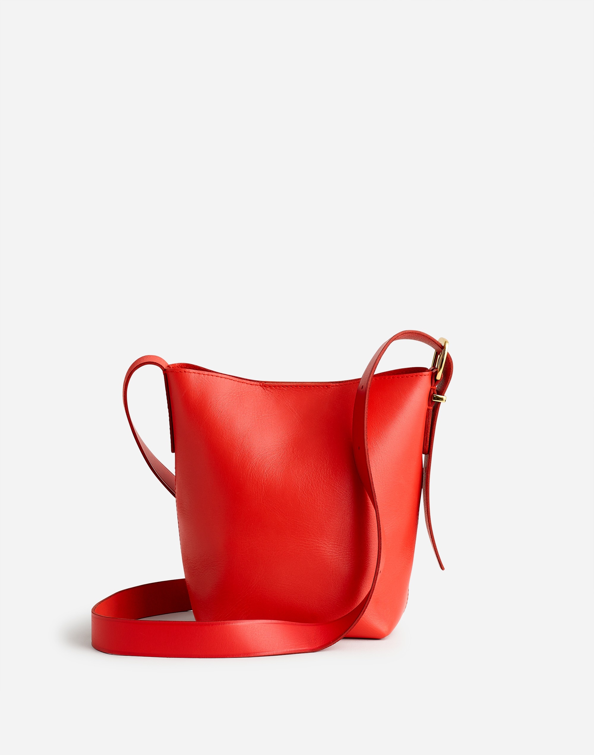 The Essential Mini Bucket Tote in Leather