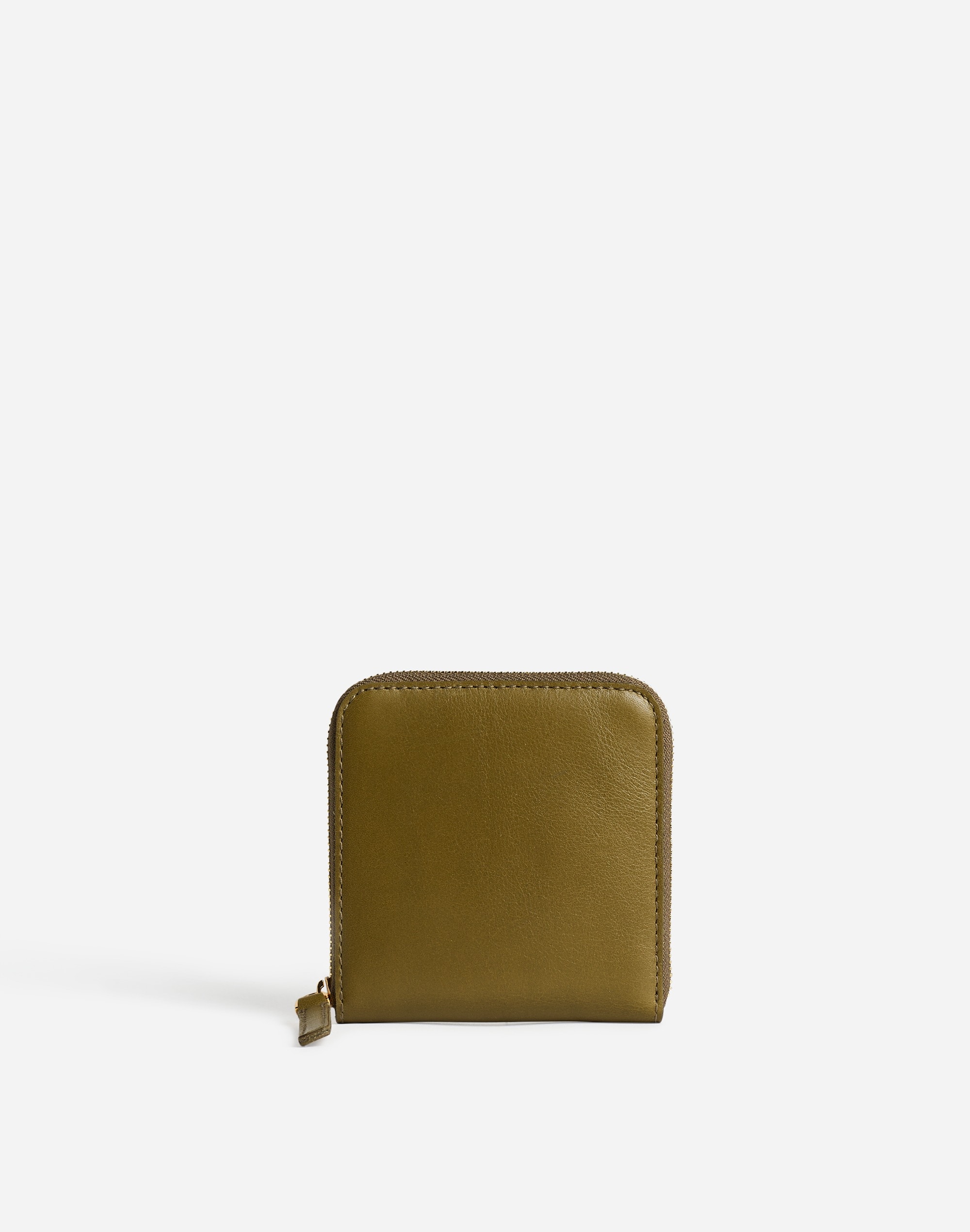The Essential Zip Wallet in Leather