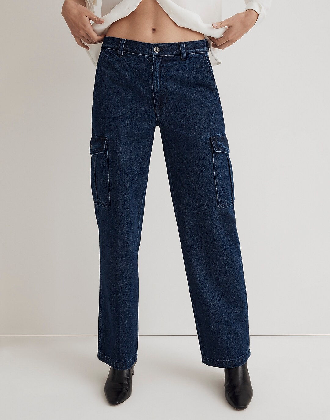 Low-Slung Straight Cargo Jeans in Martindale Wash