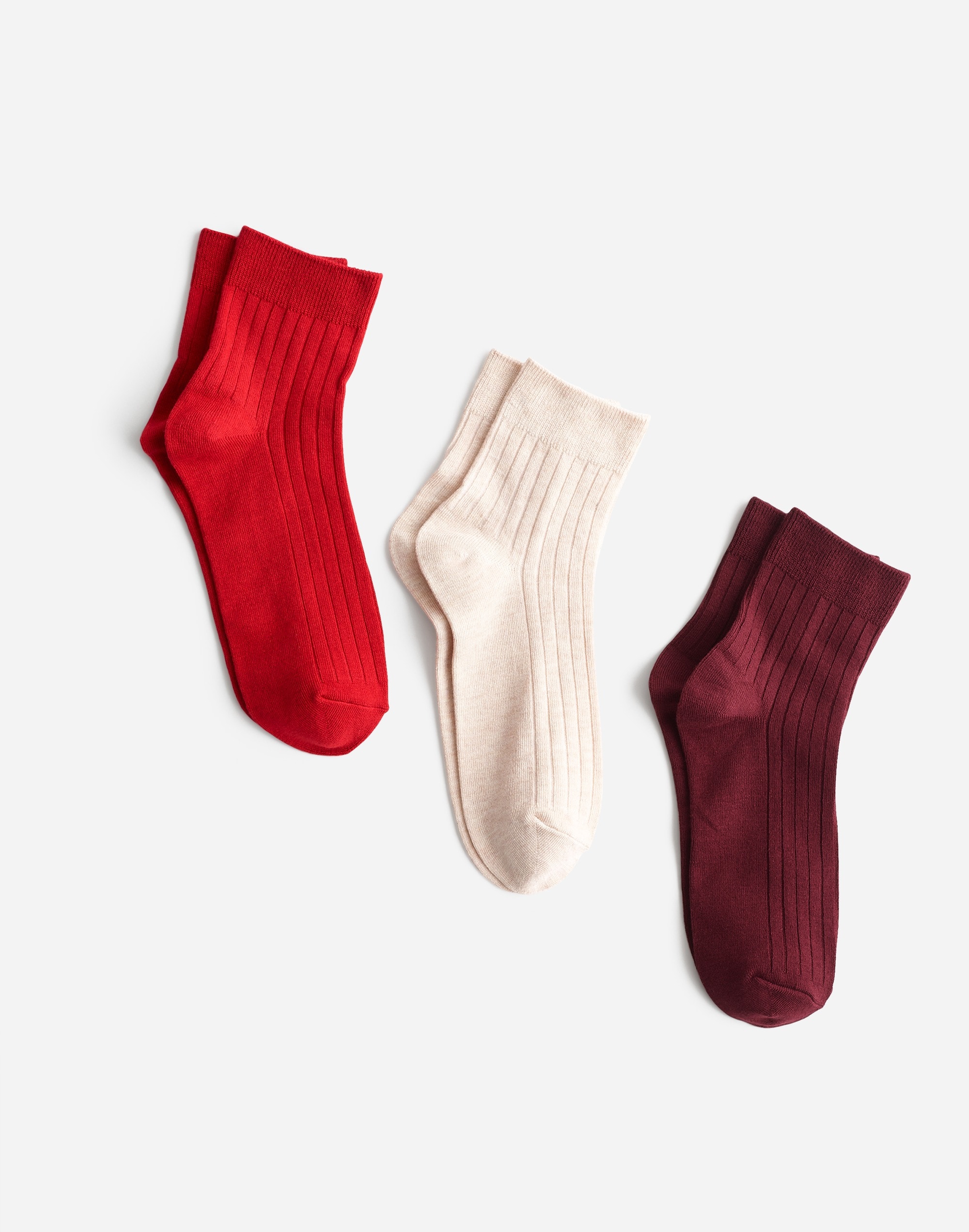 Mw Three-pack Slinky Ankle Socks In Pomegranate Seed