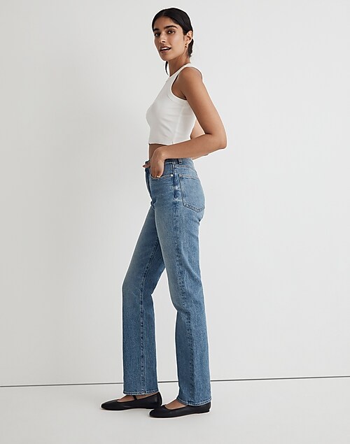 The Petite '90s Straight Jean in Enmore Wash