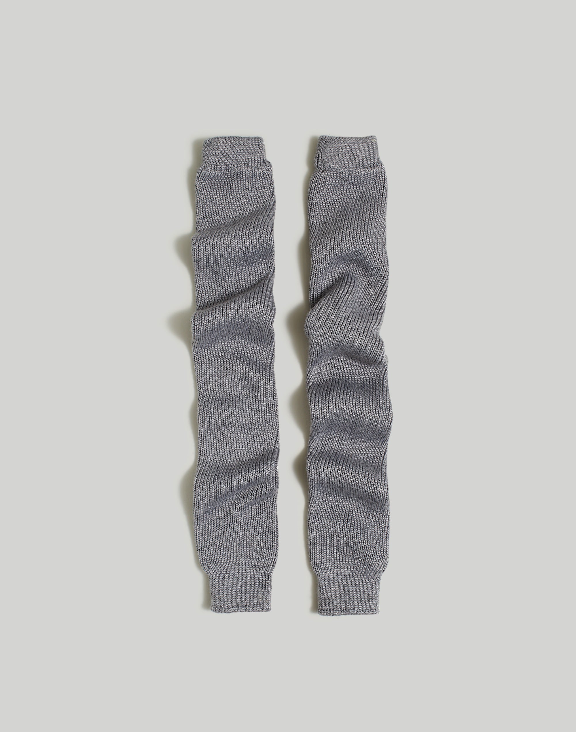 Knit leg warmers in grey