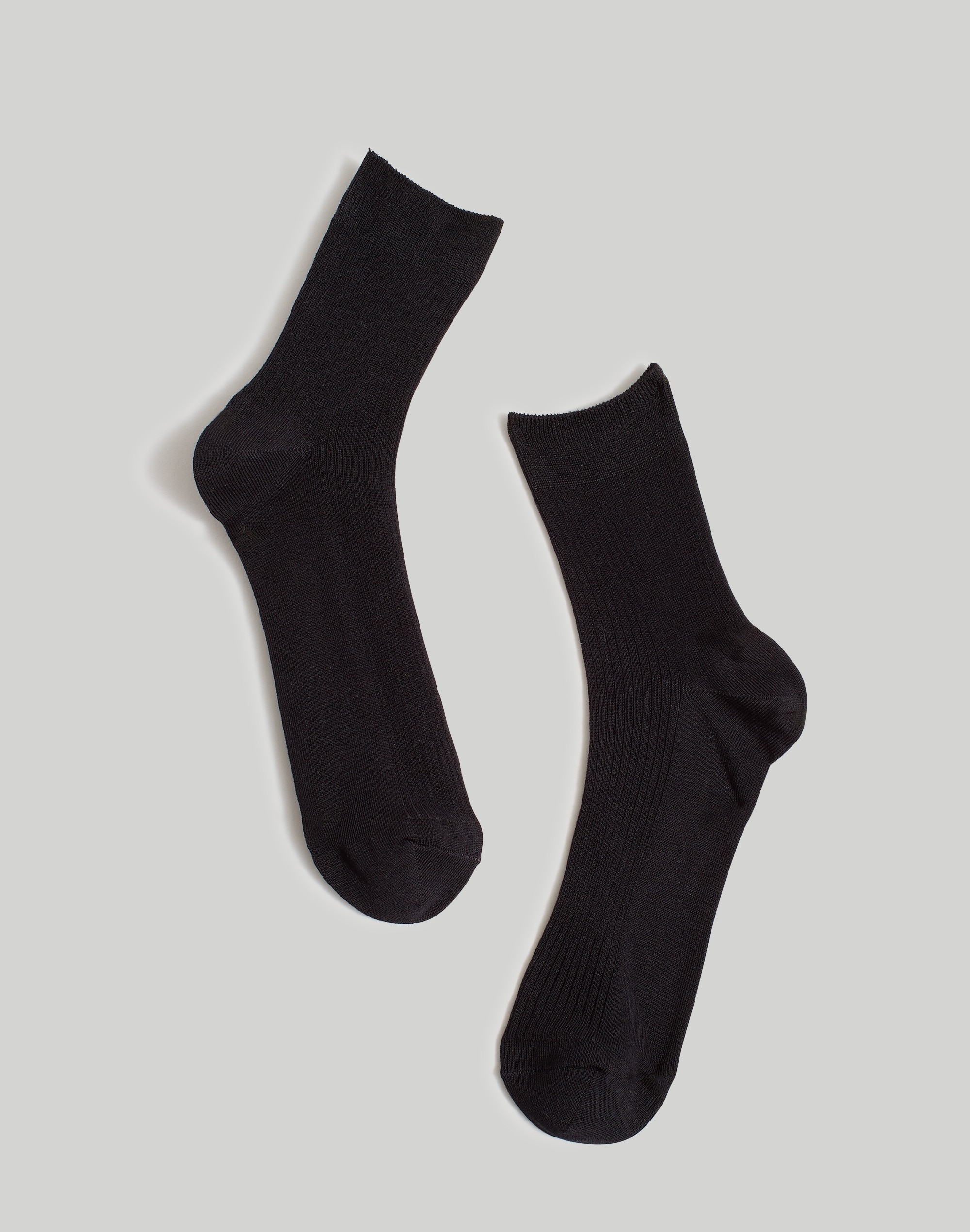Mw Semi-sheer Ankle Socks In True Black