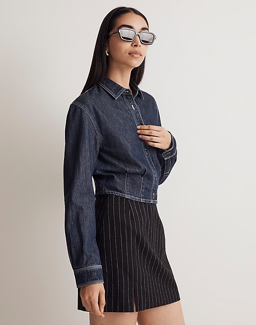 Denim Pleated Cropped Button-Up Shirt in Darwell Wash