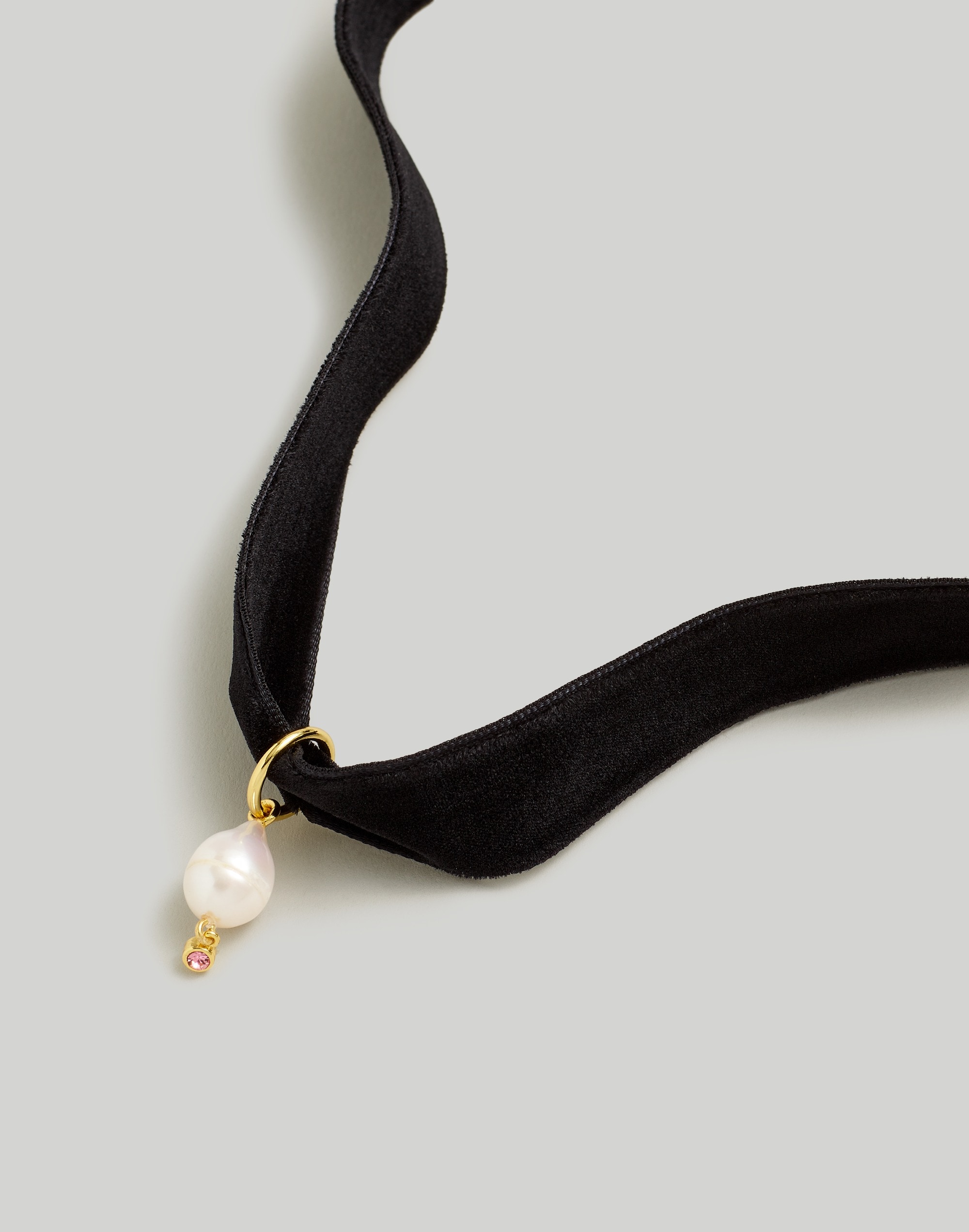 Mw Freshwater Pearl Velvet Choker Necklace In Black Coal