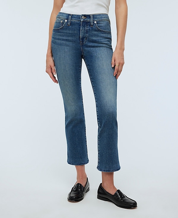 Taller Kick Out Crop Jeans in Oneida Wash