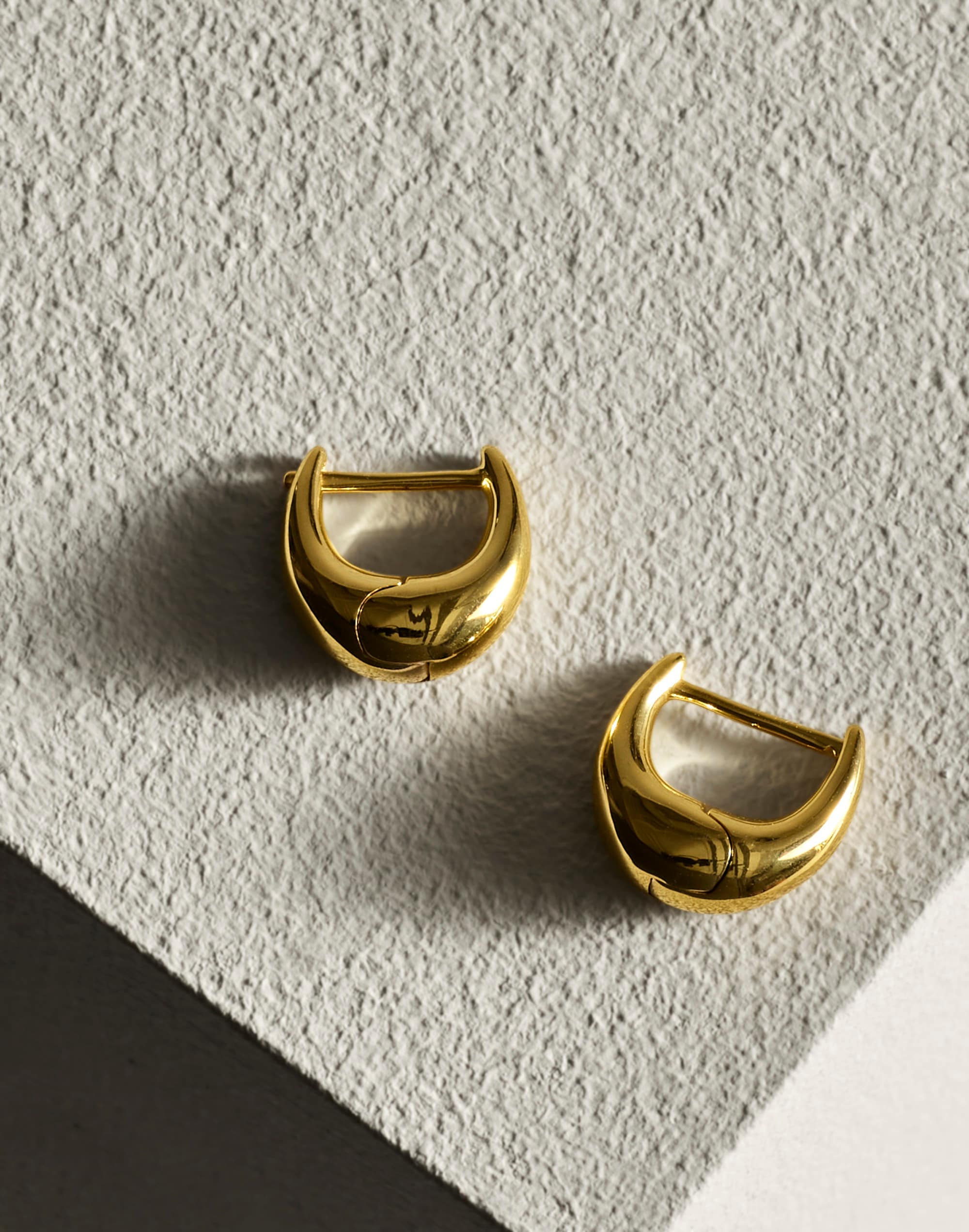 Demi-Fine Puffy Hoop Earrings | Madewell