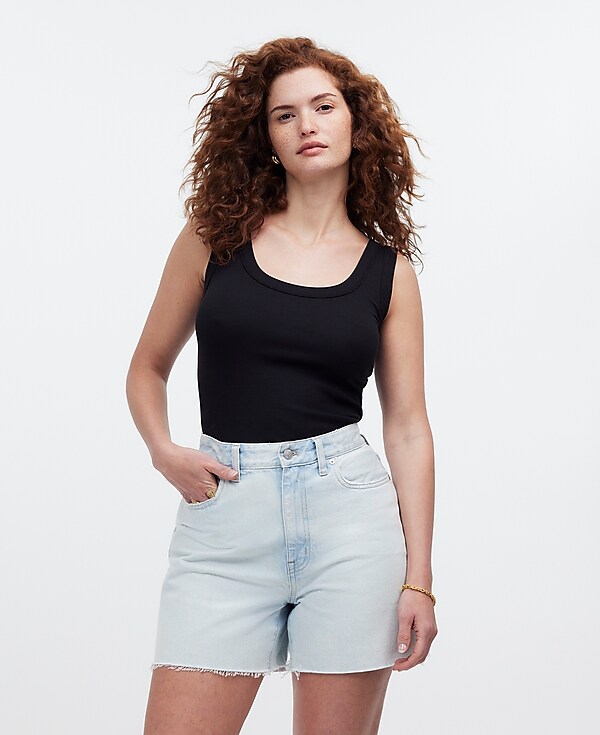 The Curvy '90s Mid-Length Jean Short in Pearlman Wash