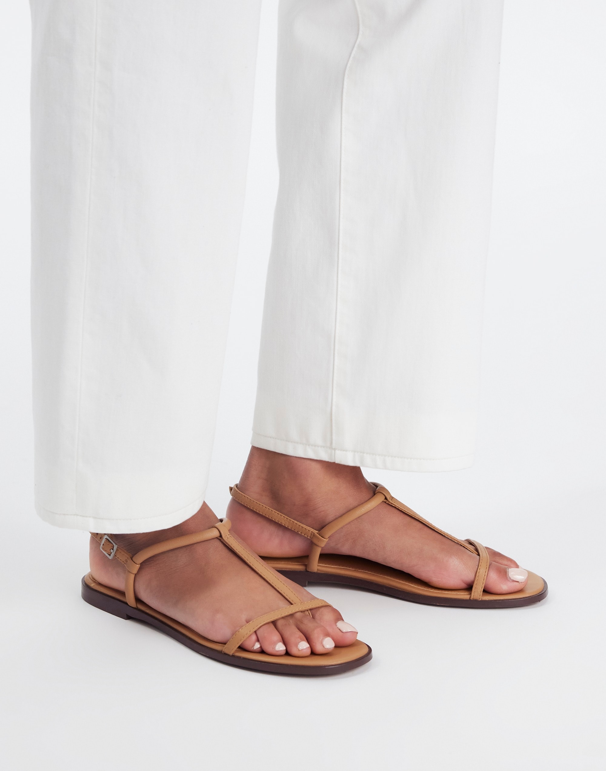 The Bev T-Strap Thong Sandal Leather