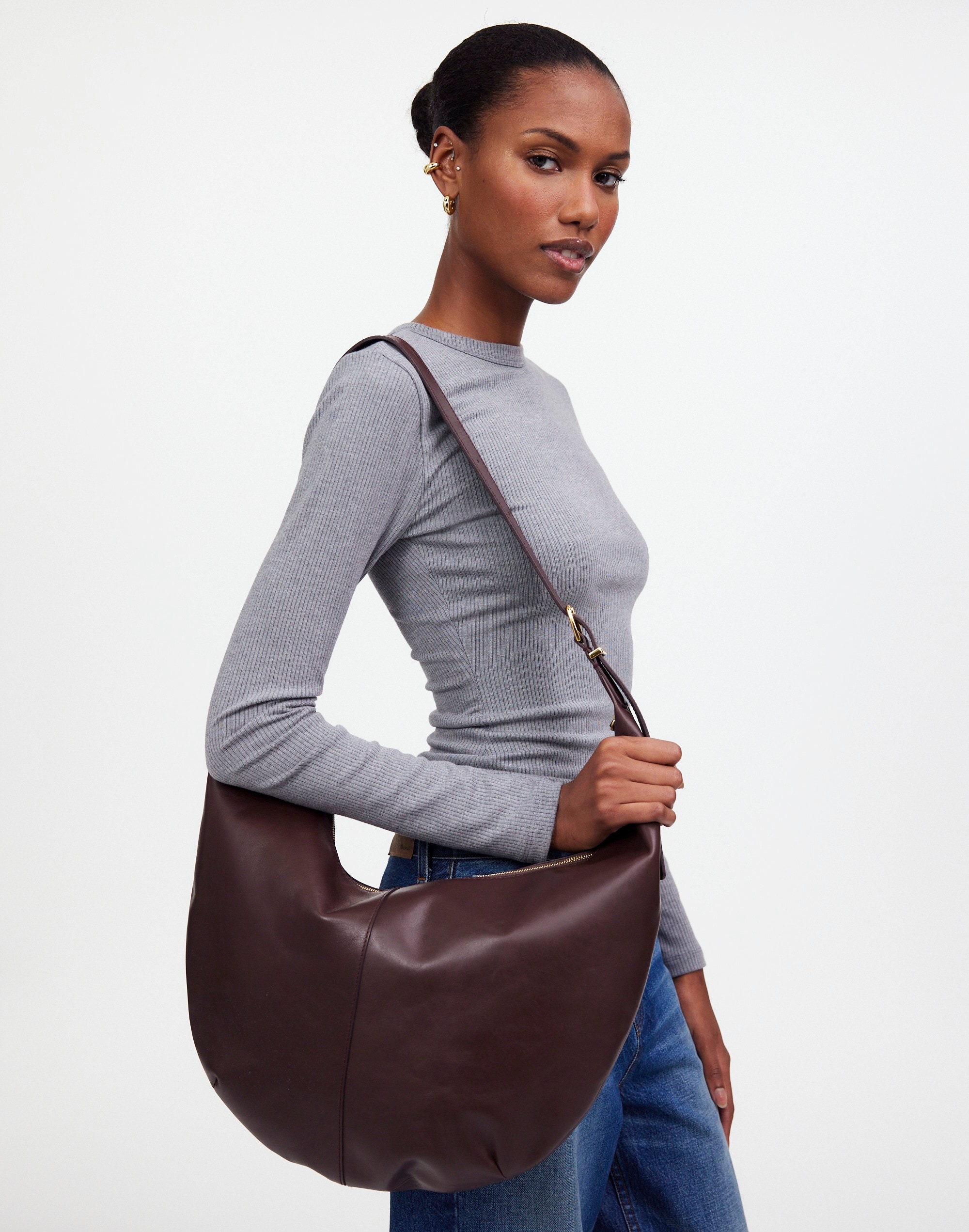 The Essential Curve Shoulder Bag | Madewell