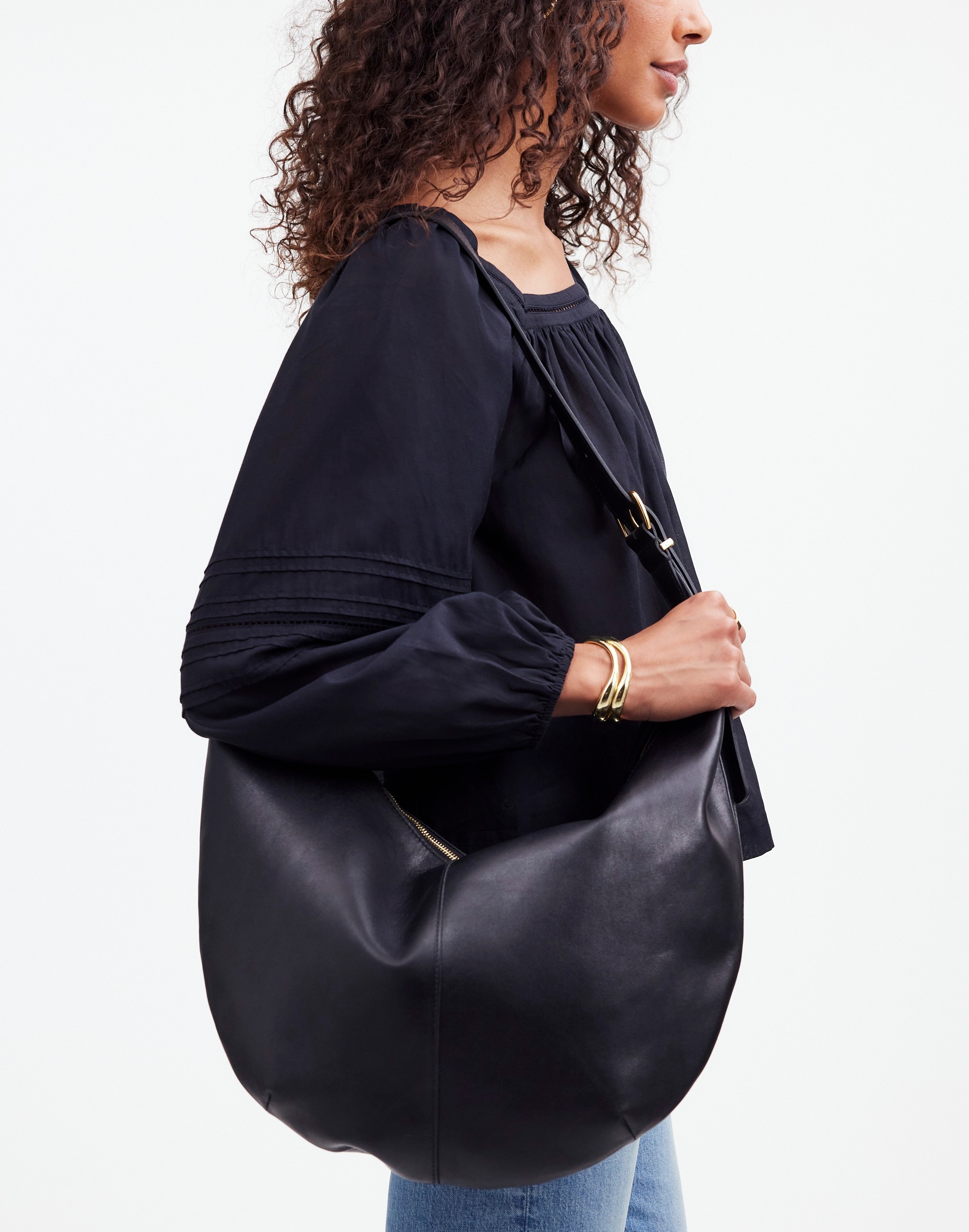 The Essential Curve Shoulder Bag | Madewell