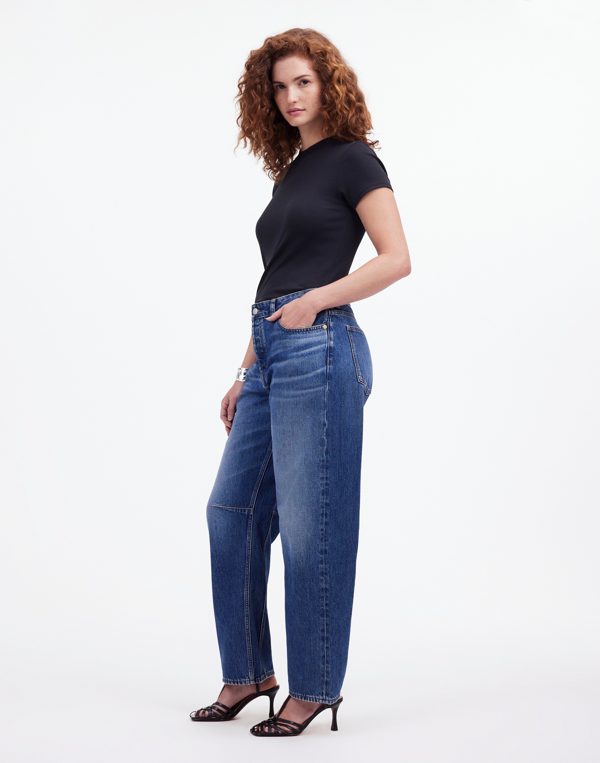 The Curvy Darted Barrel-Leg Jean Irmo Wash | Madewell