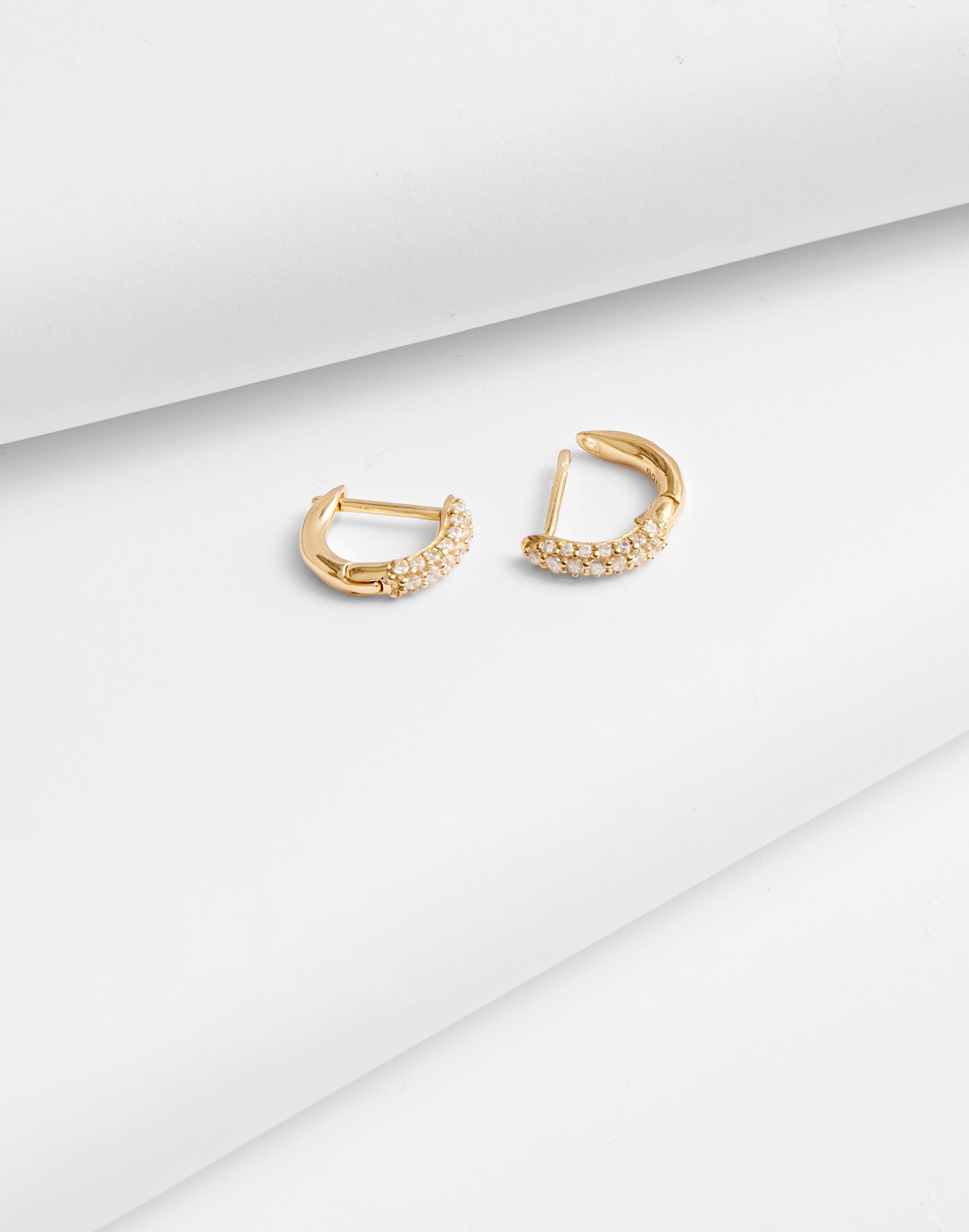 Demi-Fine Pavé Huggie Hoop Earrings | Madewell