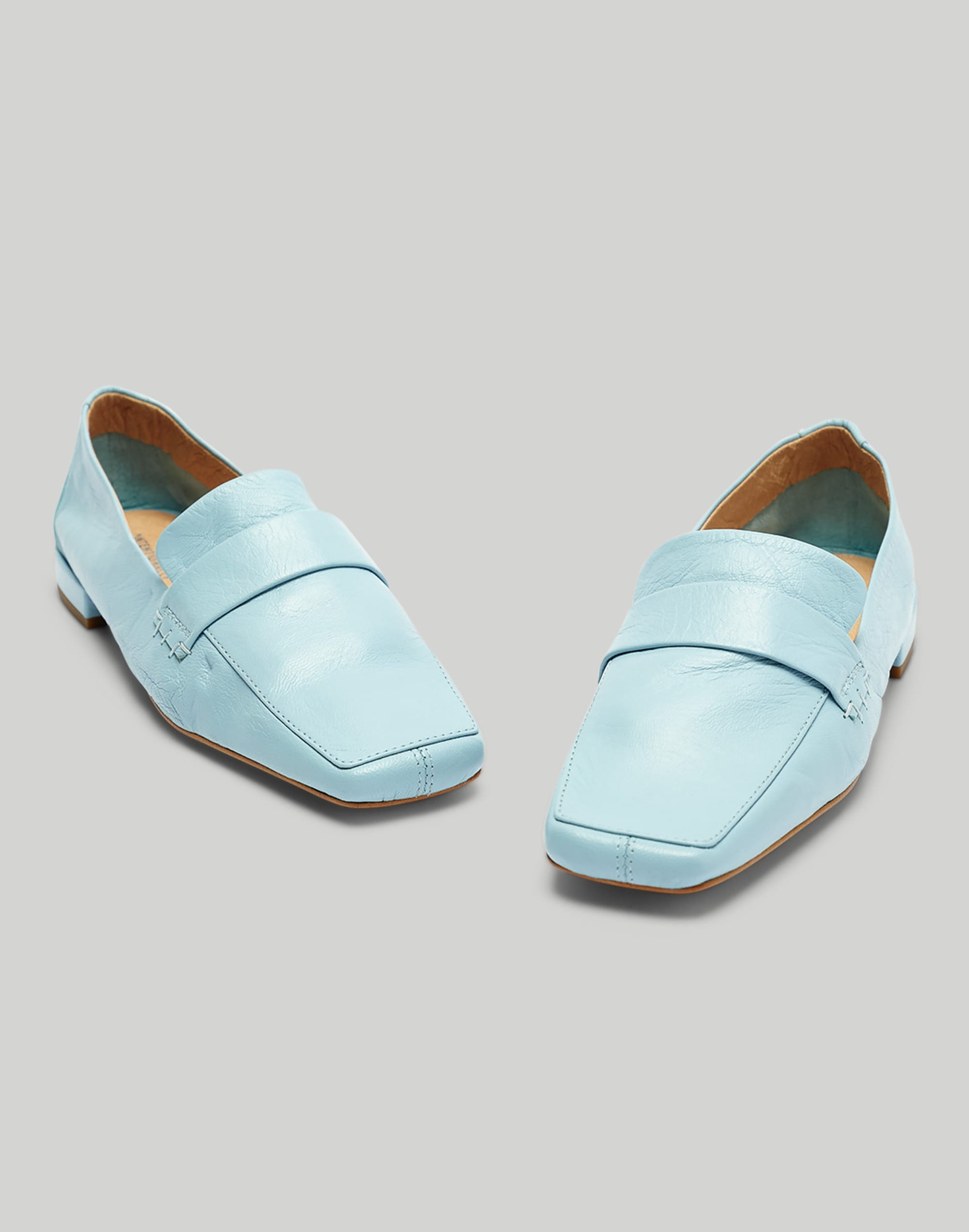 Intentionally Blank Pinky Loafer