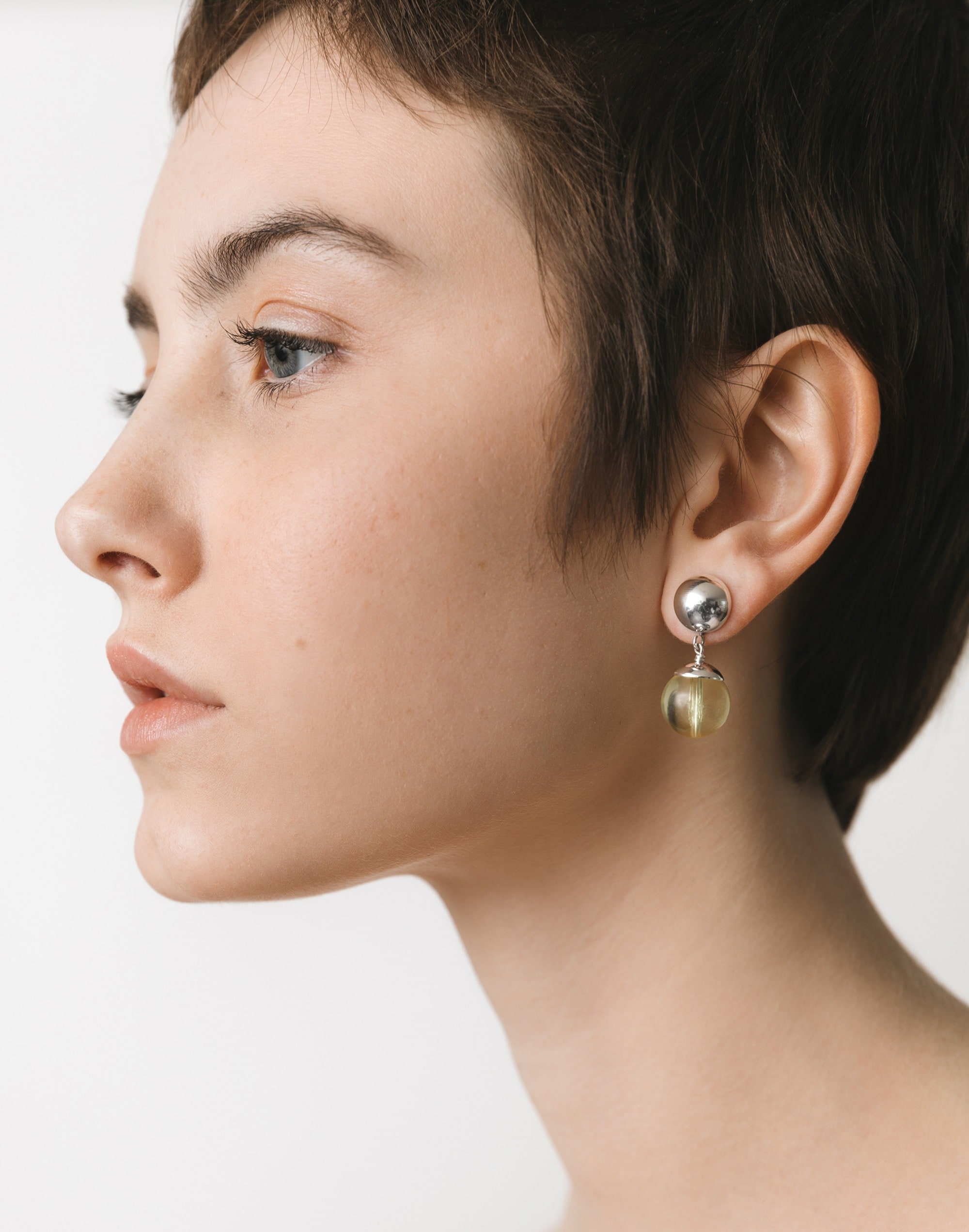 Maslo Jewelry Iris Earrings Short