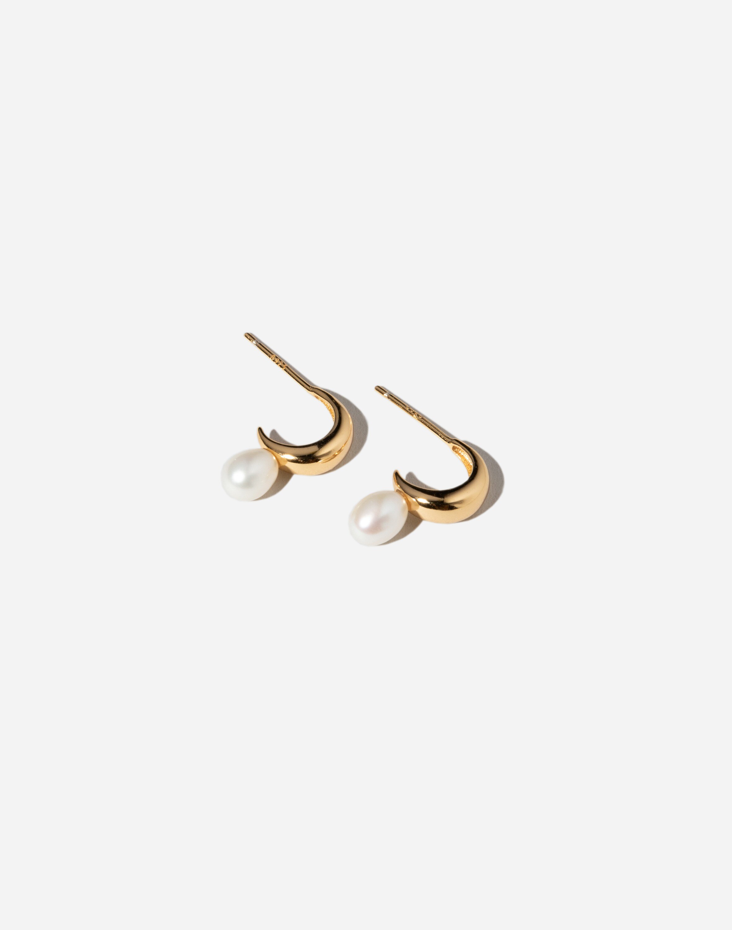 Maslo Jewelry Mini Pearl Hoop Earrings Gold | Madewell