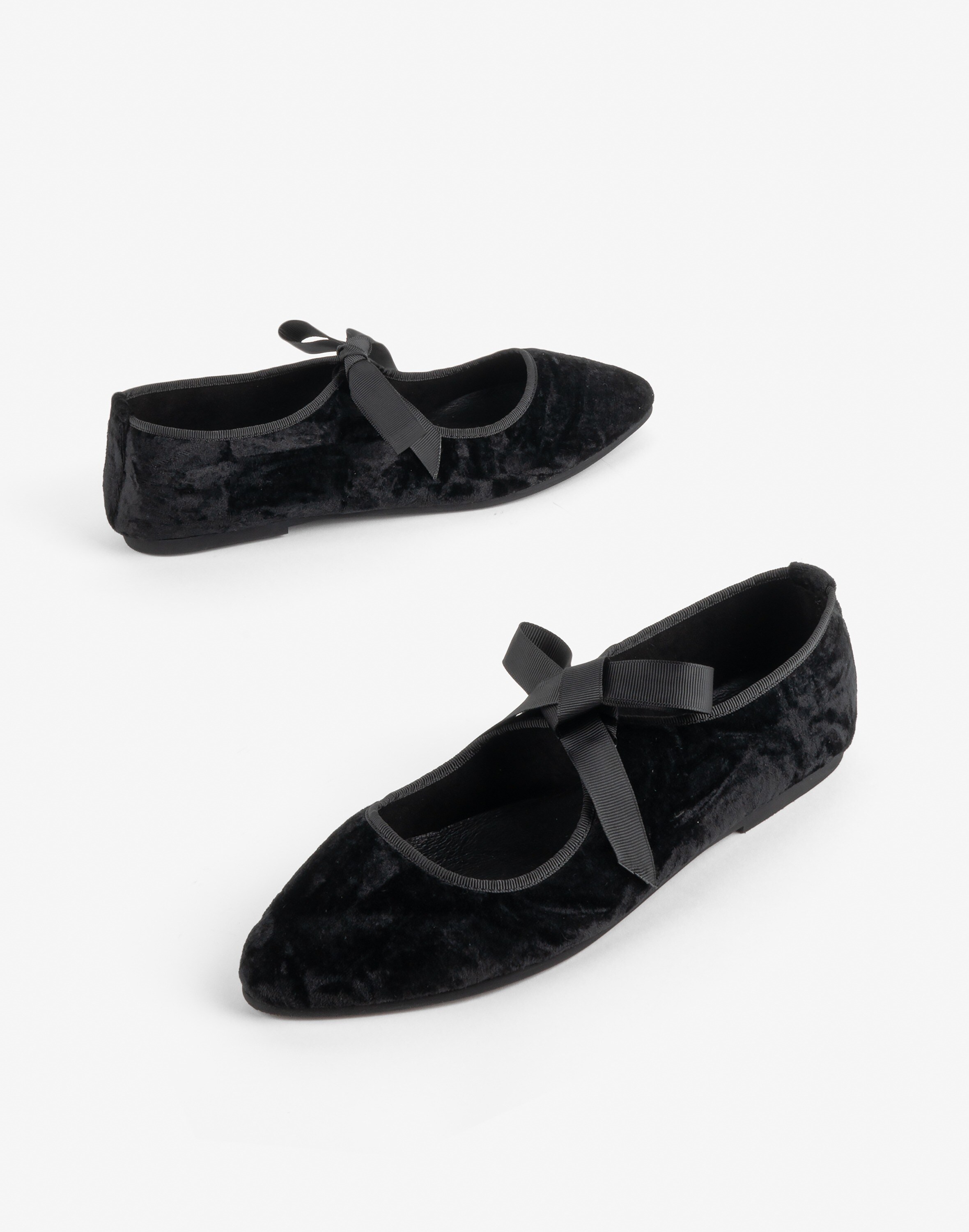 Intentionally Blank Valley Velvet Ballet Flat | Madewell