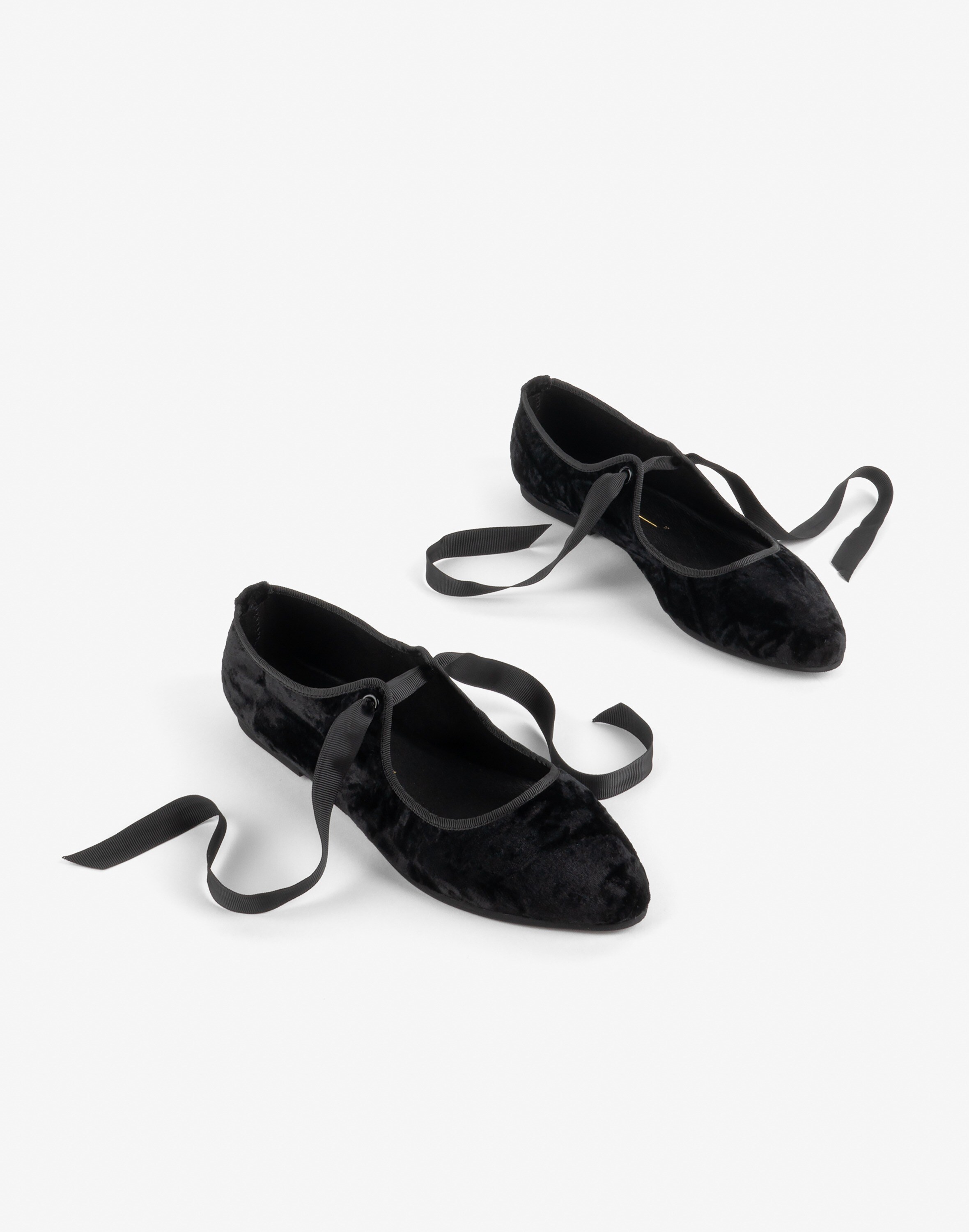 Intentionally Blank Valley Velvet Ballet Flat | Madewell